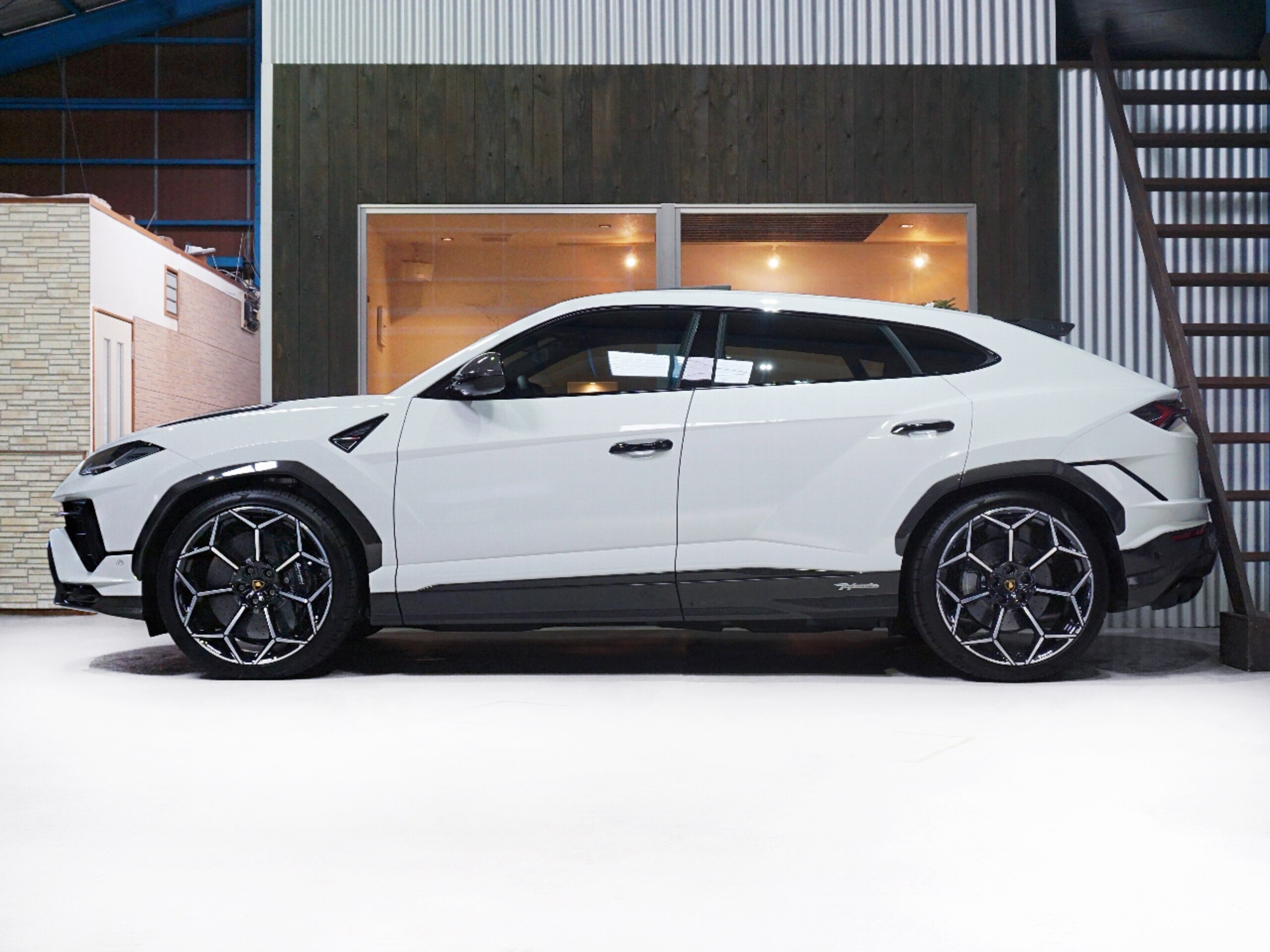 2024 Lamborghini Urus