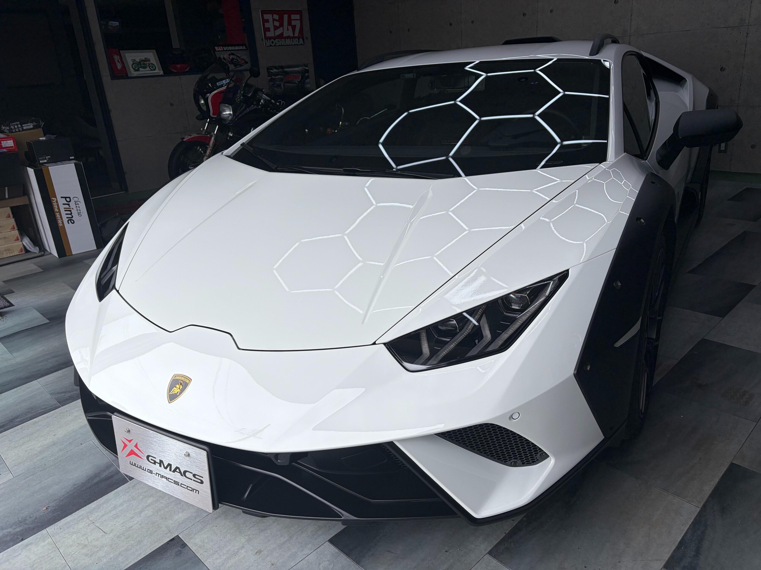 2024 Lamborghini Huracan Sterrato - ランボルギーニ ウラカンステラート (LDF) 4WD 世界限定1499台・ワンオーナー・ENSONUMオーディオ・レッドキャリパー・純正ナビ・Bluetooth・デジタルインナーミラー・レーダー探知機・ETC・クリアランスソナー・バックカメラ・19インチAW