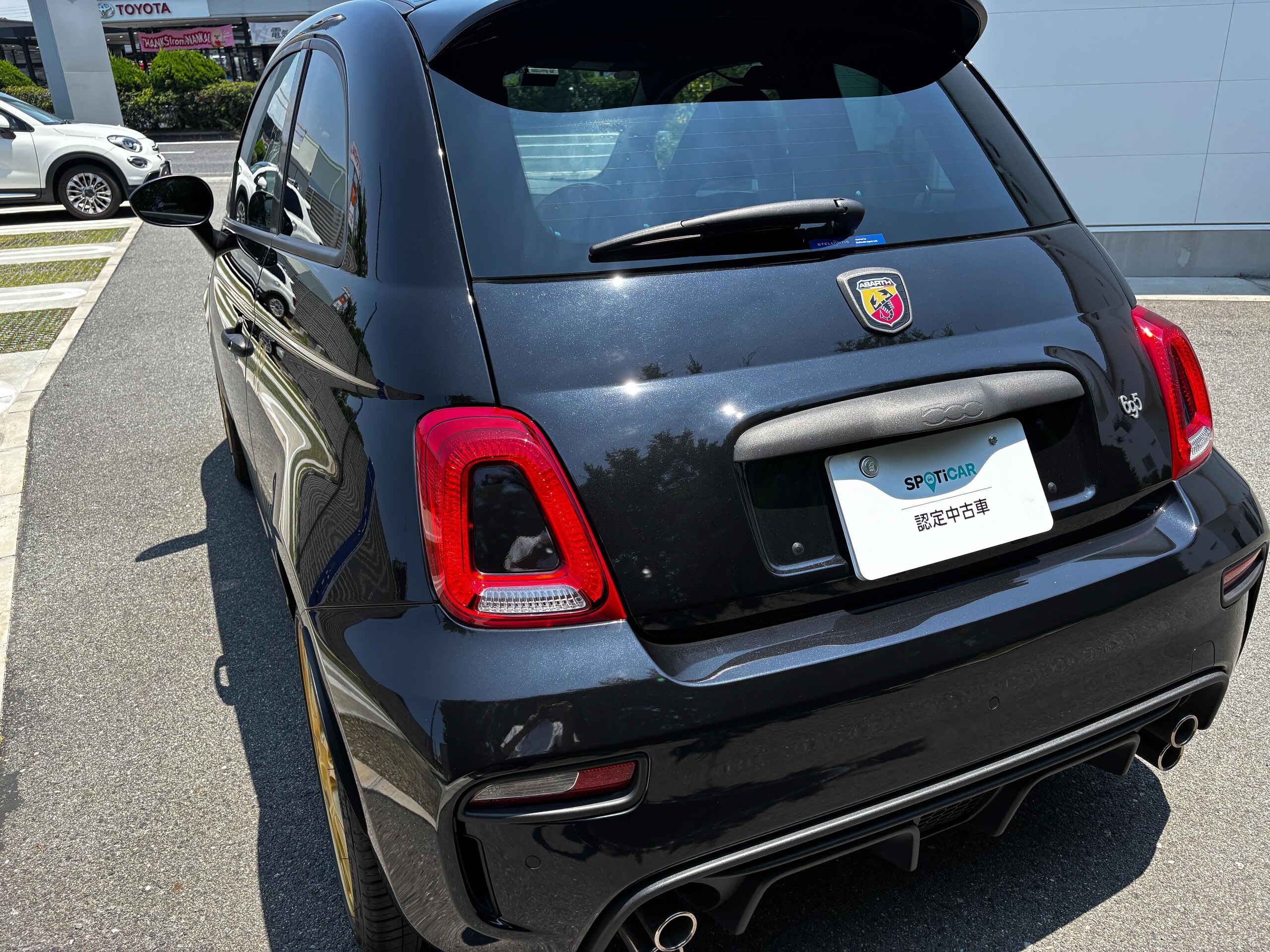 2024 Abarth 695 75th Anniversario