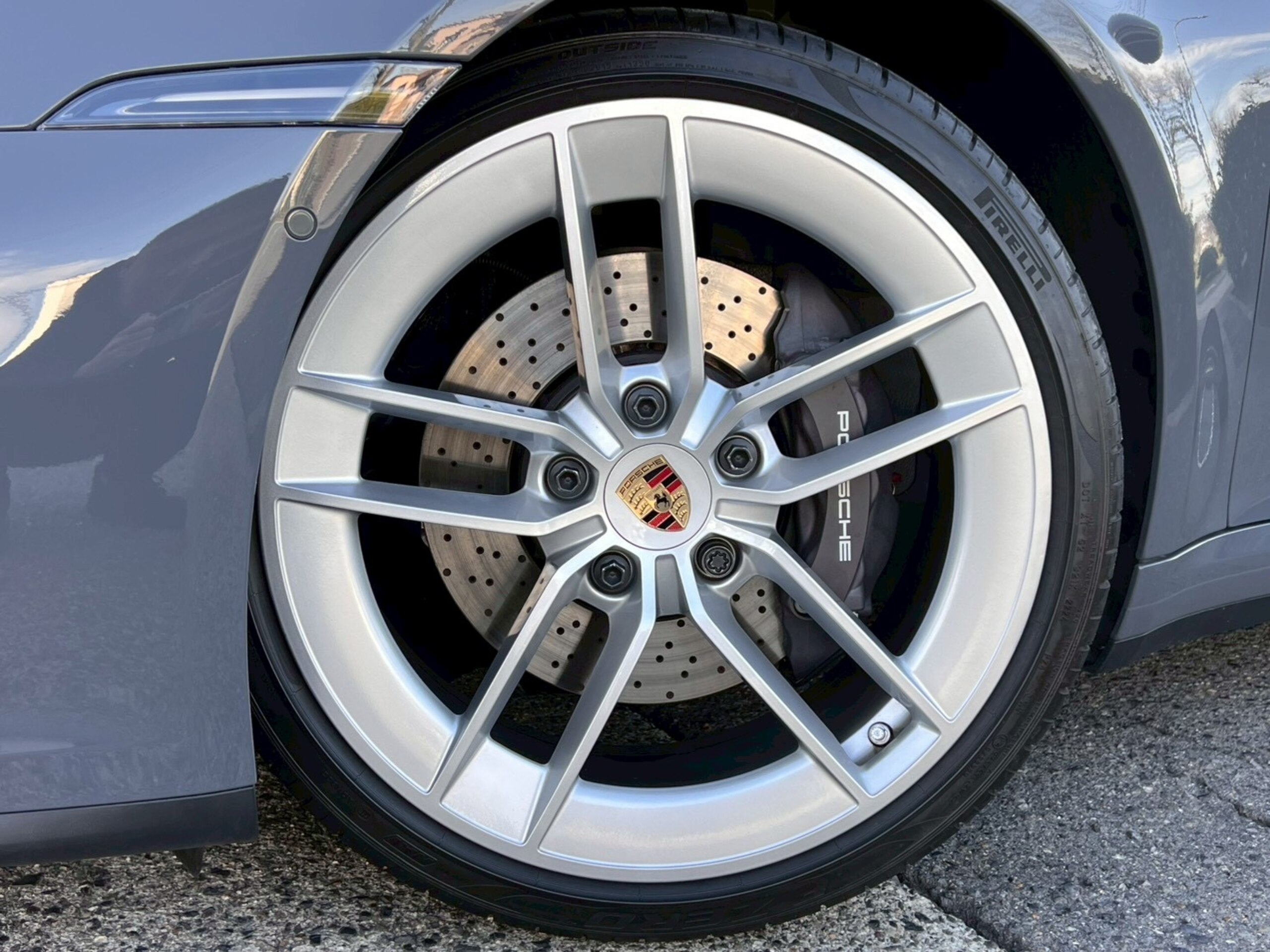 2024 Porsche 911 Cabriolet - ポルシェ 911カブリオレ カレラ PDK 992・2 2025年モデル 正規ディーラー車 左ハンドル スポーツクロノパッケージ カレラエクスクルーシブデザインホイール スポーツエキゾーストシステム 新車取説 保証書 スペアキー有り