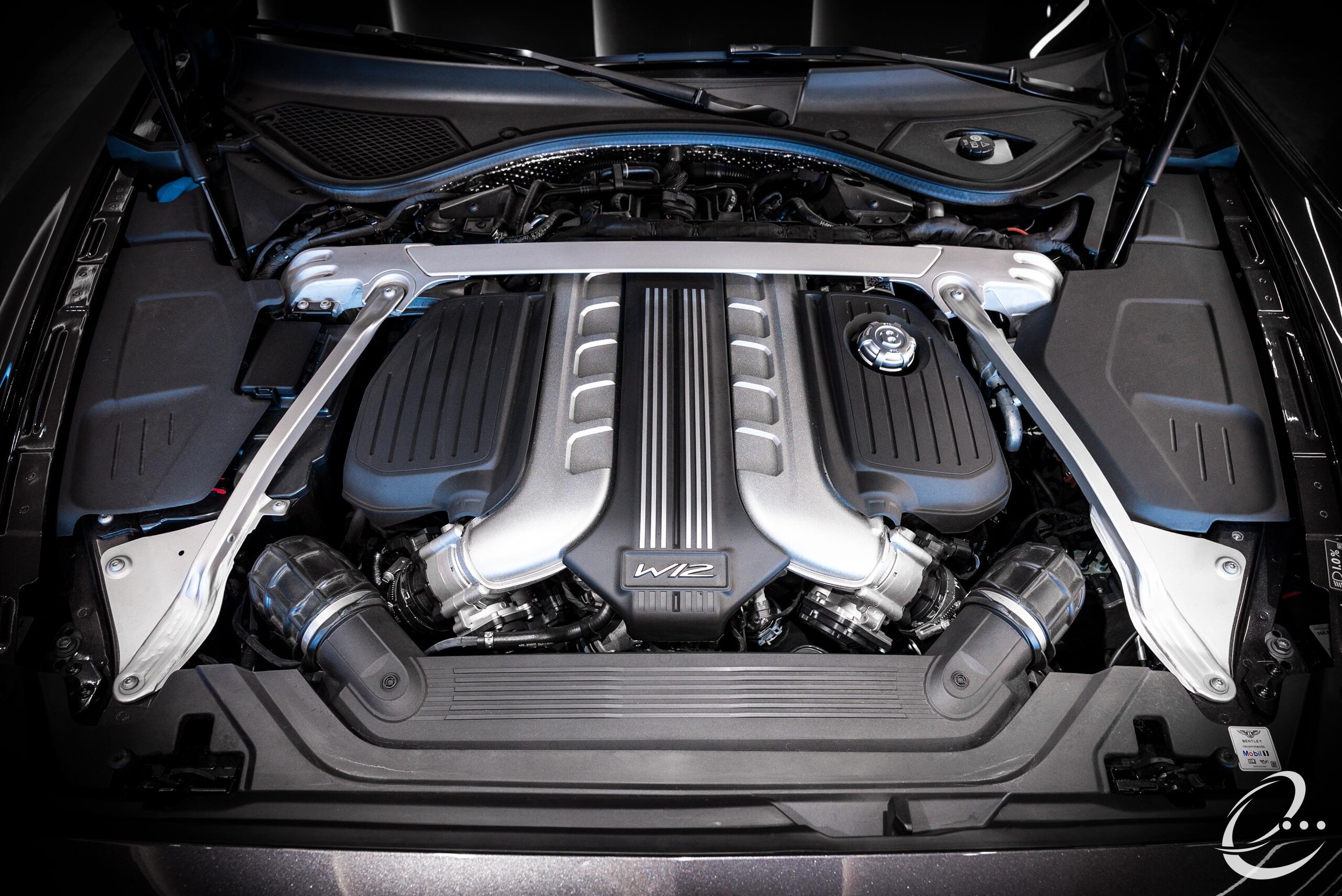 2024 Bentley Flying Spur - 2024 بنتلي Flying Spur