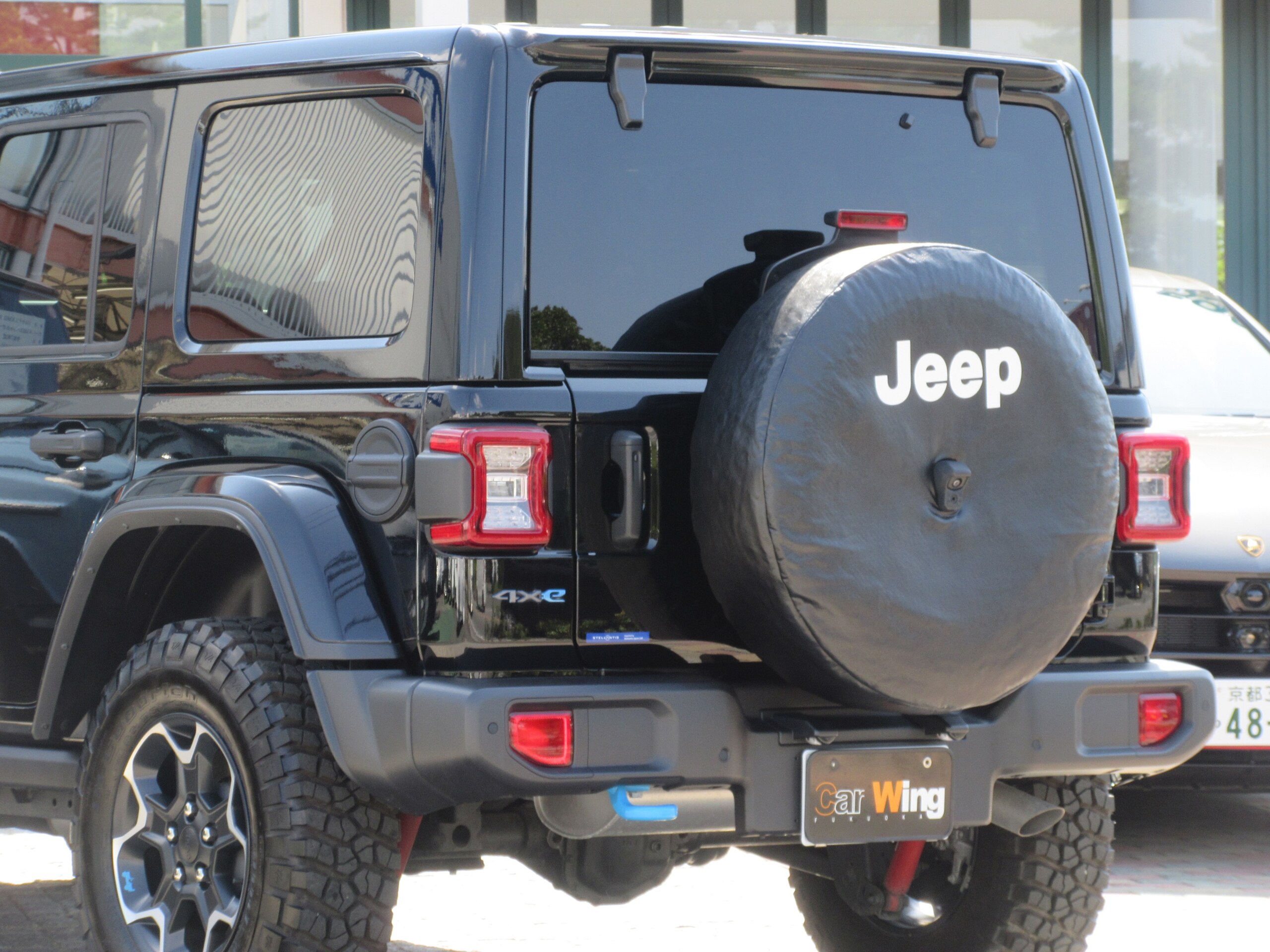 2024 Jeep Wrangler - ジープ ラングラー アンリミテッド ルビコン 4xe 4WD 専用17インチAW ダークグレーアクセント入りフロントグリル ロックレール LEDヘッドライト レザーシート シートヒーター サブウーハー付きアルパイン製スピーカー 純正ドライブレコーダー