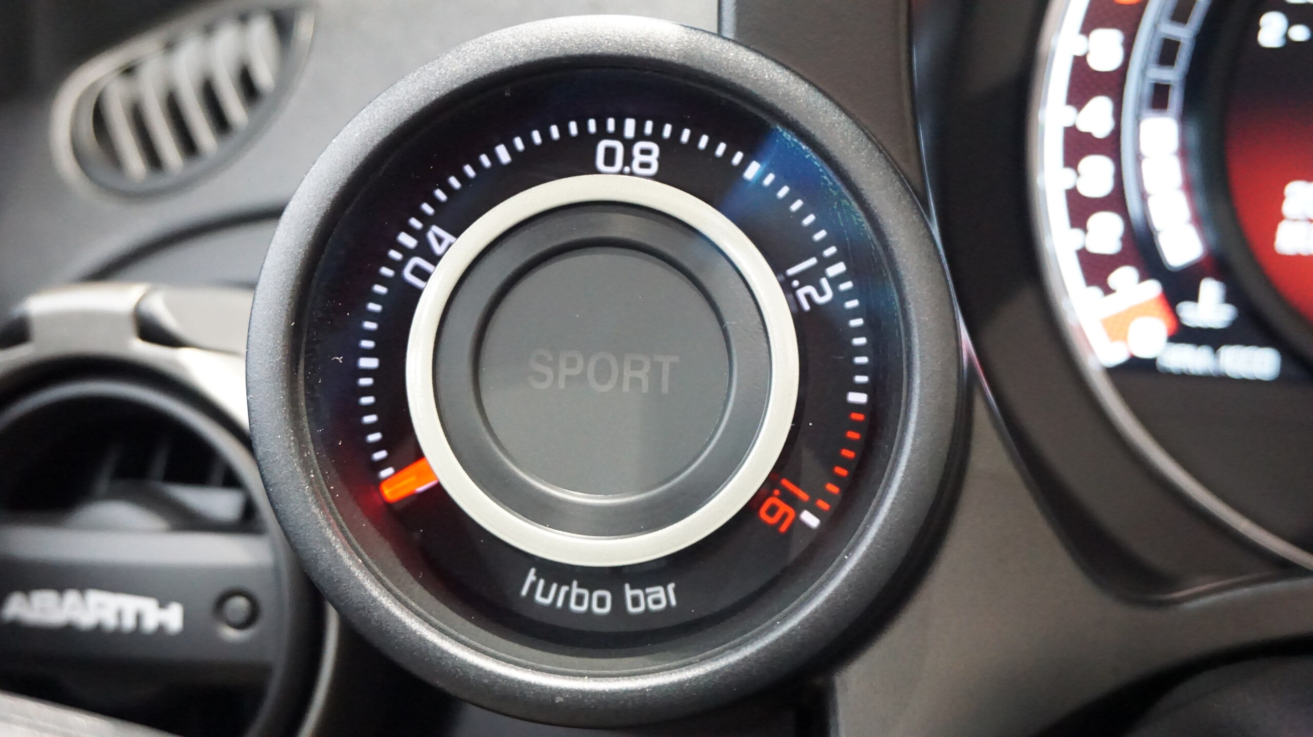 2024 Abarth 595C - アバルト 595C F595C ワンオーナー アップルカープレイ バックソナー キセノン beatsサウンド サイドデカール キーレス ETC