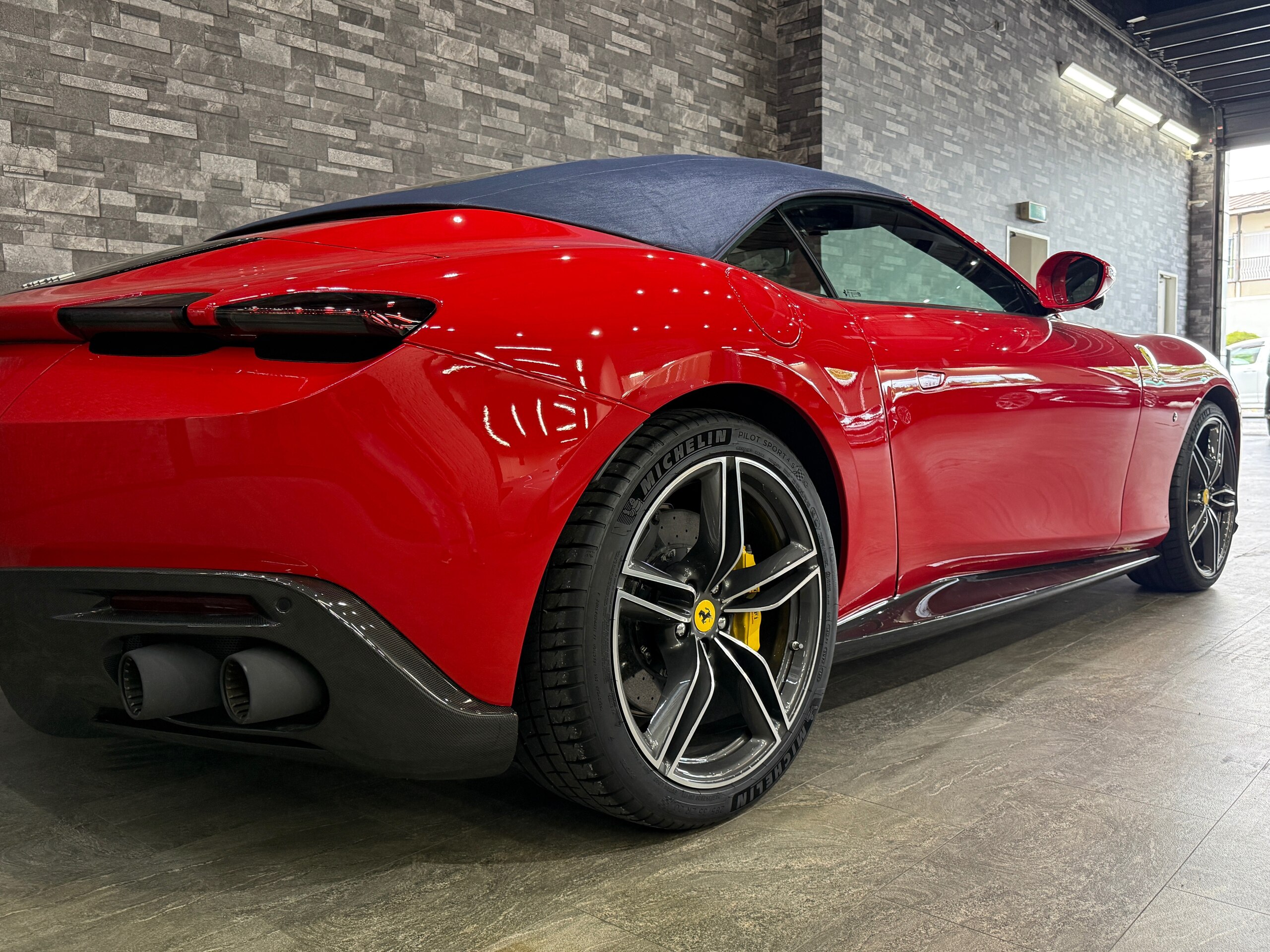 2024 Ferrari RomaSpider - 2024 فيراري RomaSpider
