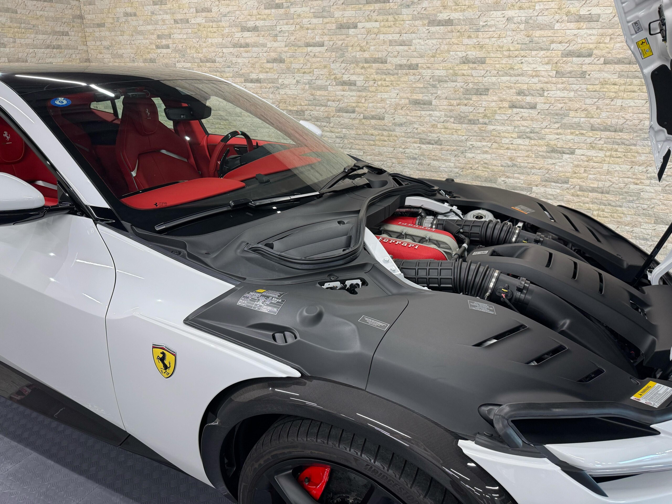 2024 Ferrari Purosangue - 2024 فيراري Purosangue
