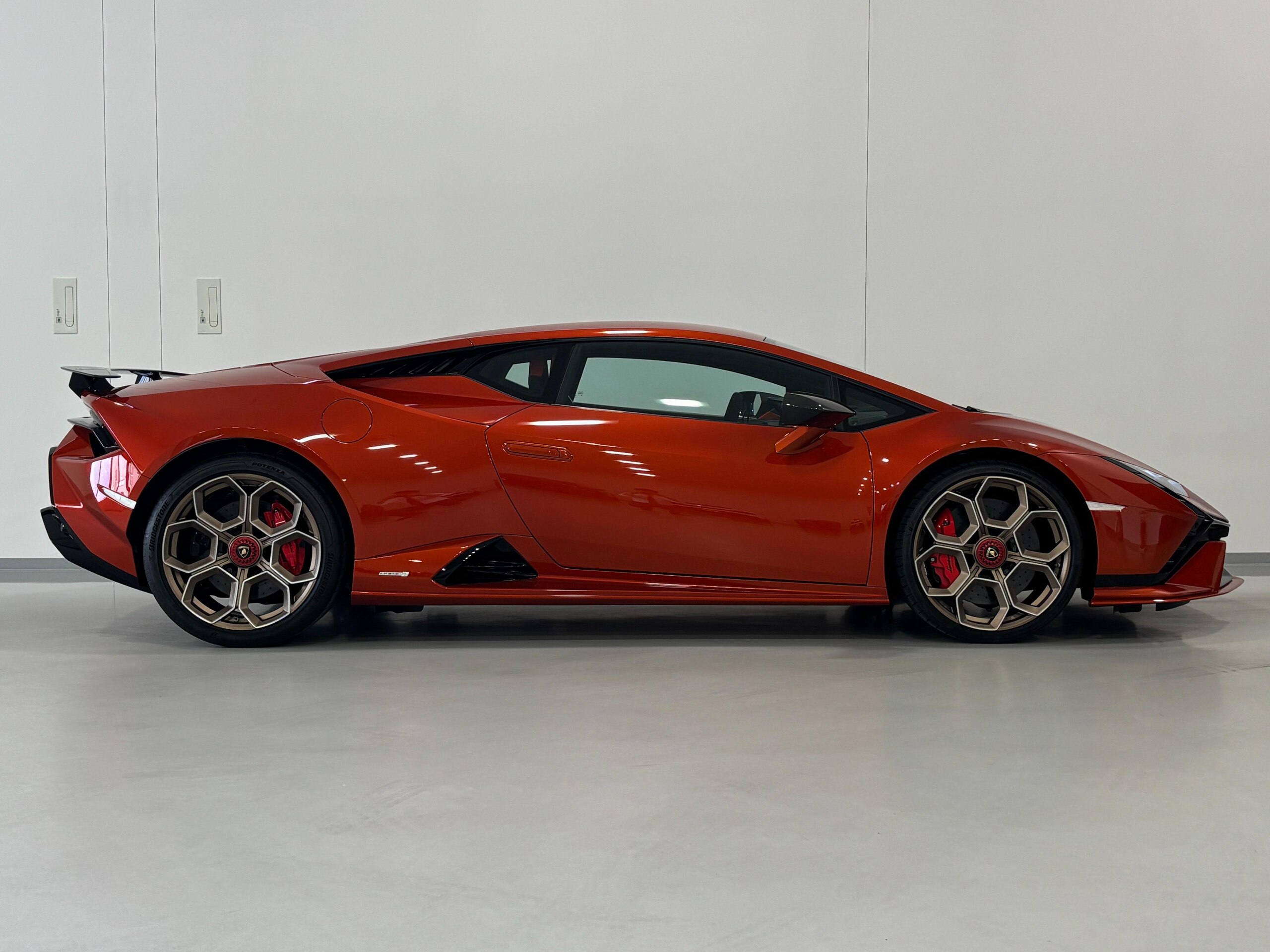 2024 Lamborghini Huracan - 2024 لامبورغيني Huracan