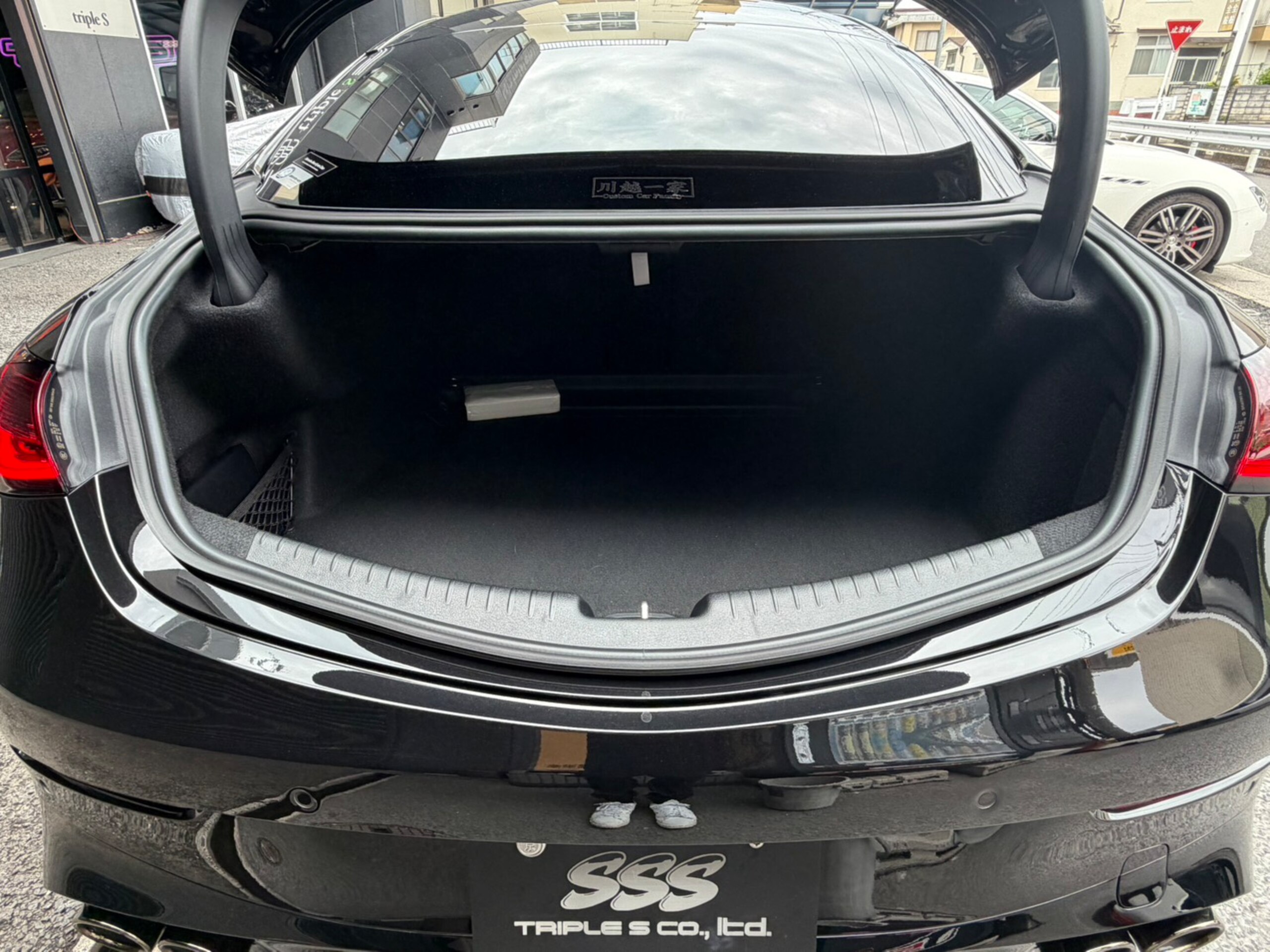 2024 Mercedes-AMG CLECoupe - メルセデスＡＭＧ CLEクーペ 53 4マチックプラス (ISG搭載モデル) 4WD MP202401 本国53仕様 ホイル塗装 レッドキャリパー スモークテール メッキ部品ブラックメッキ化 セラミックコーティング パノラマルーフ 専用3本スポークハンドル 革シート カーボンパネル アンビエントライン