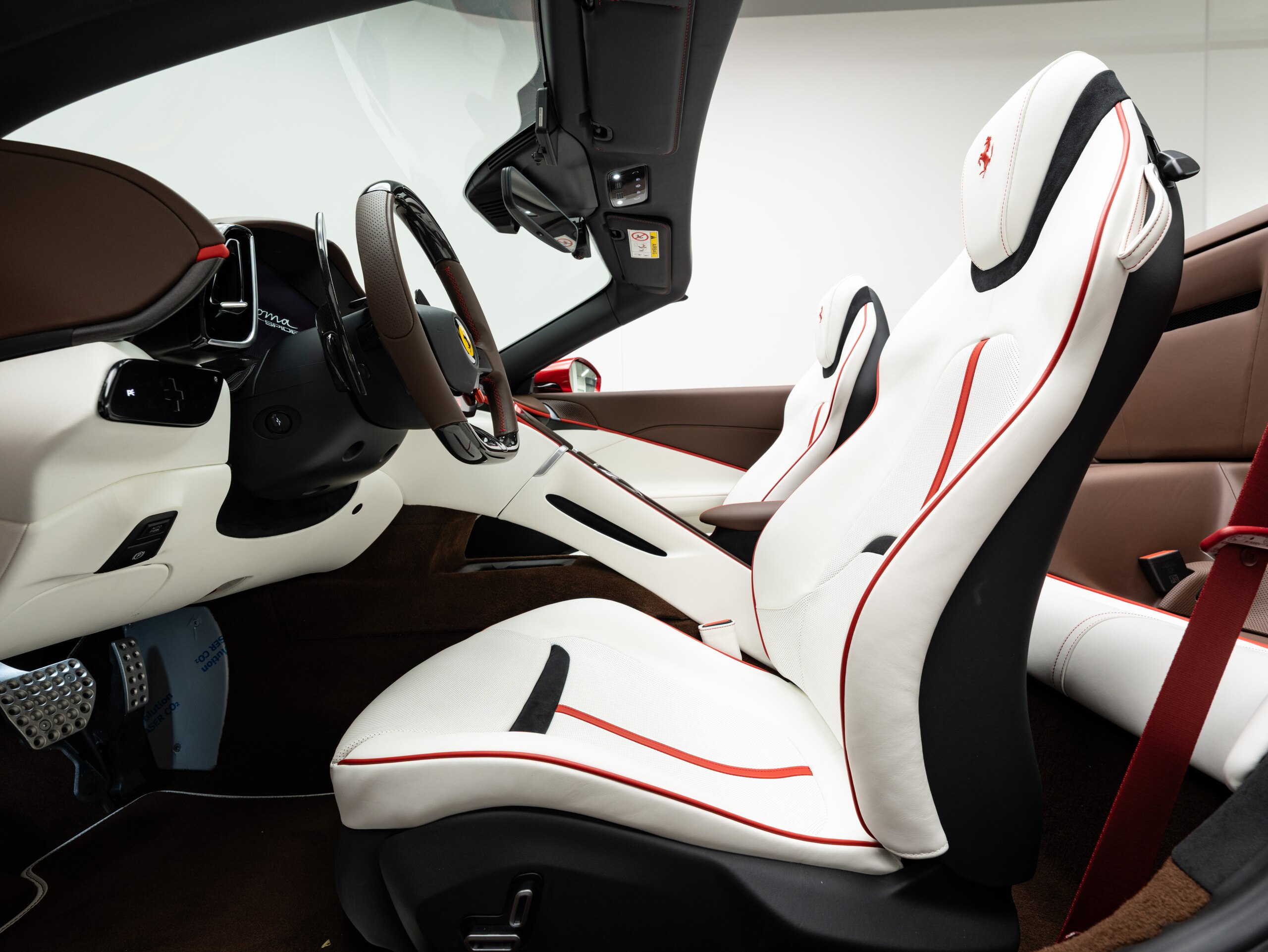 2024 Ferrari RomaSpider - 2024 فيراري RomaSpider