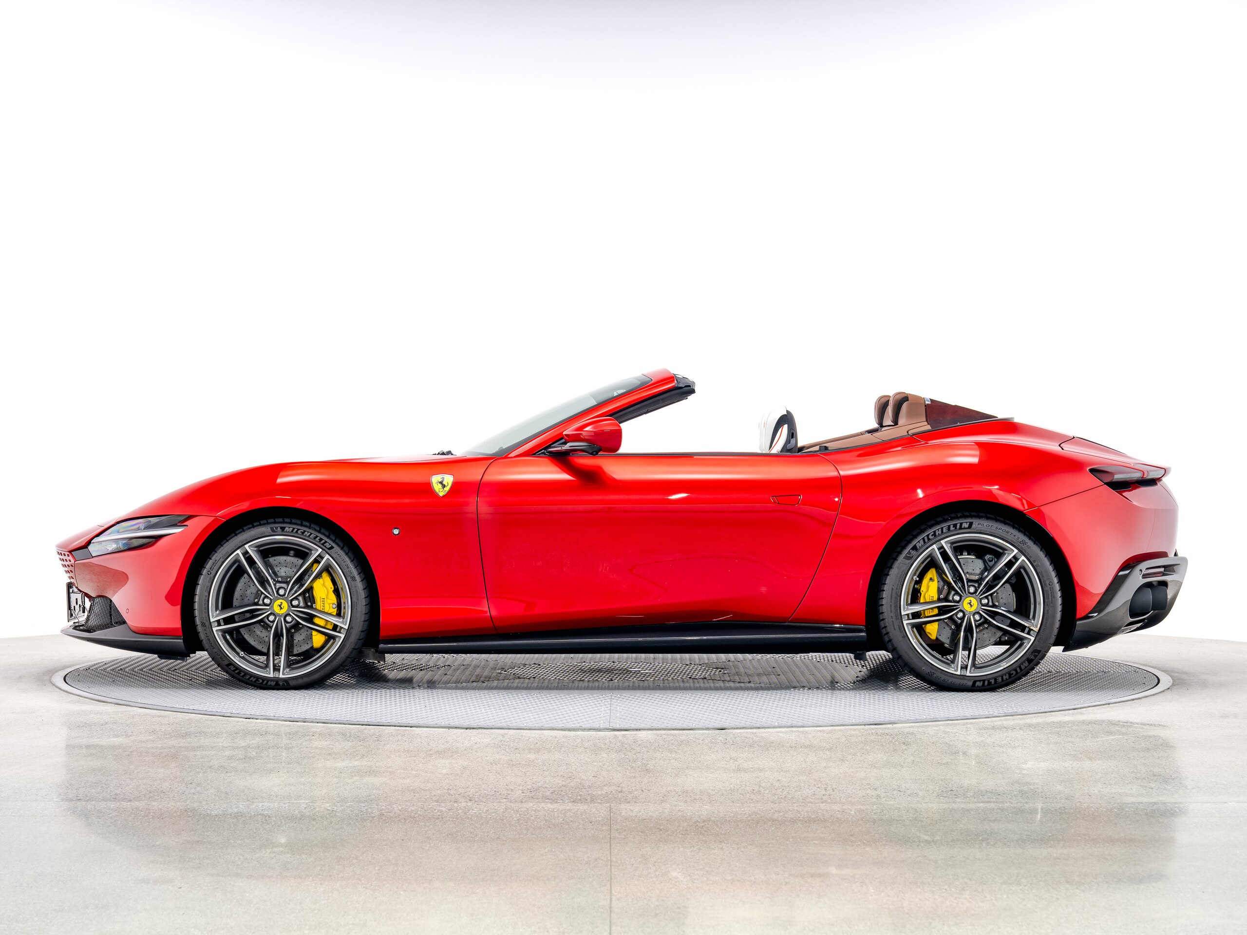 2024 Ferrari RomaSpider - 2024 فيراري RomaSpider