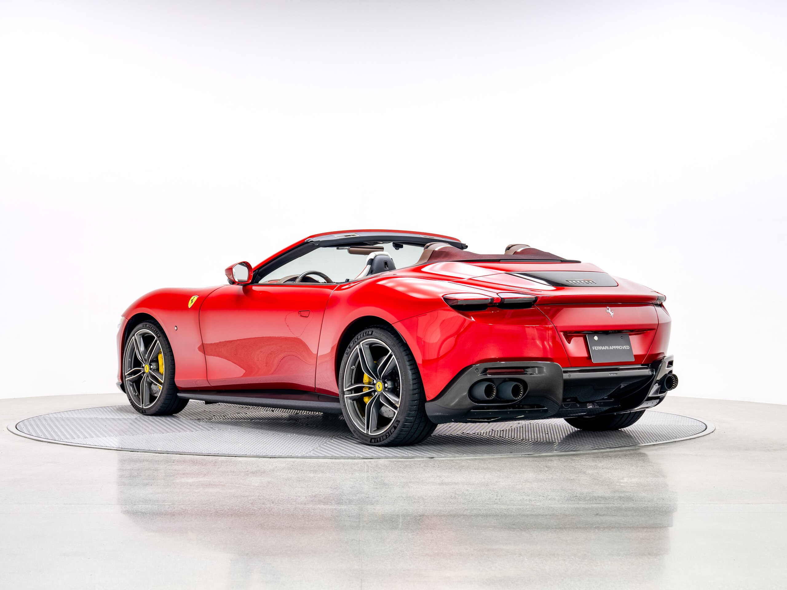 2024 Ferrari RomaSpider - 2024 فيراري RomaSpider