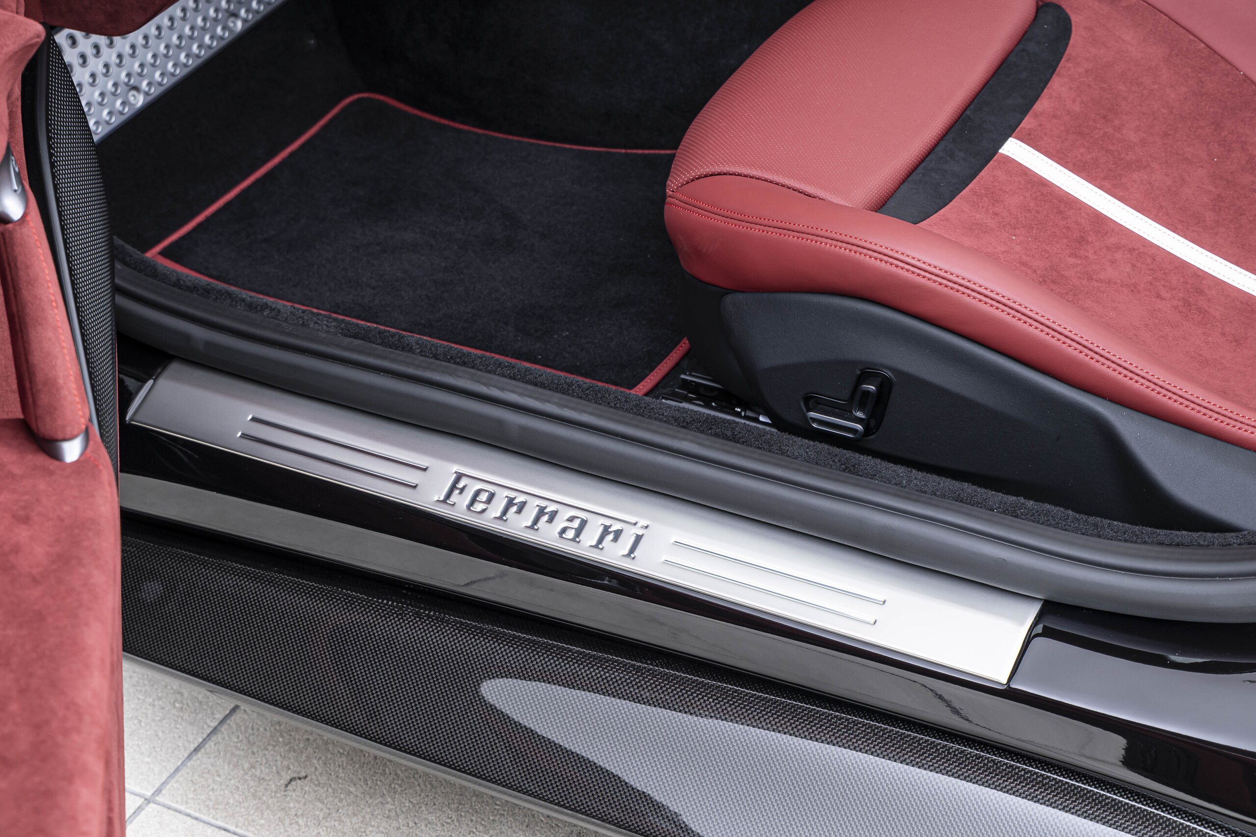 2024 Ferrari RomaSpider - 2024 فيراري RomaSpider