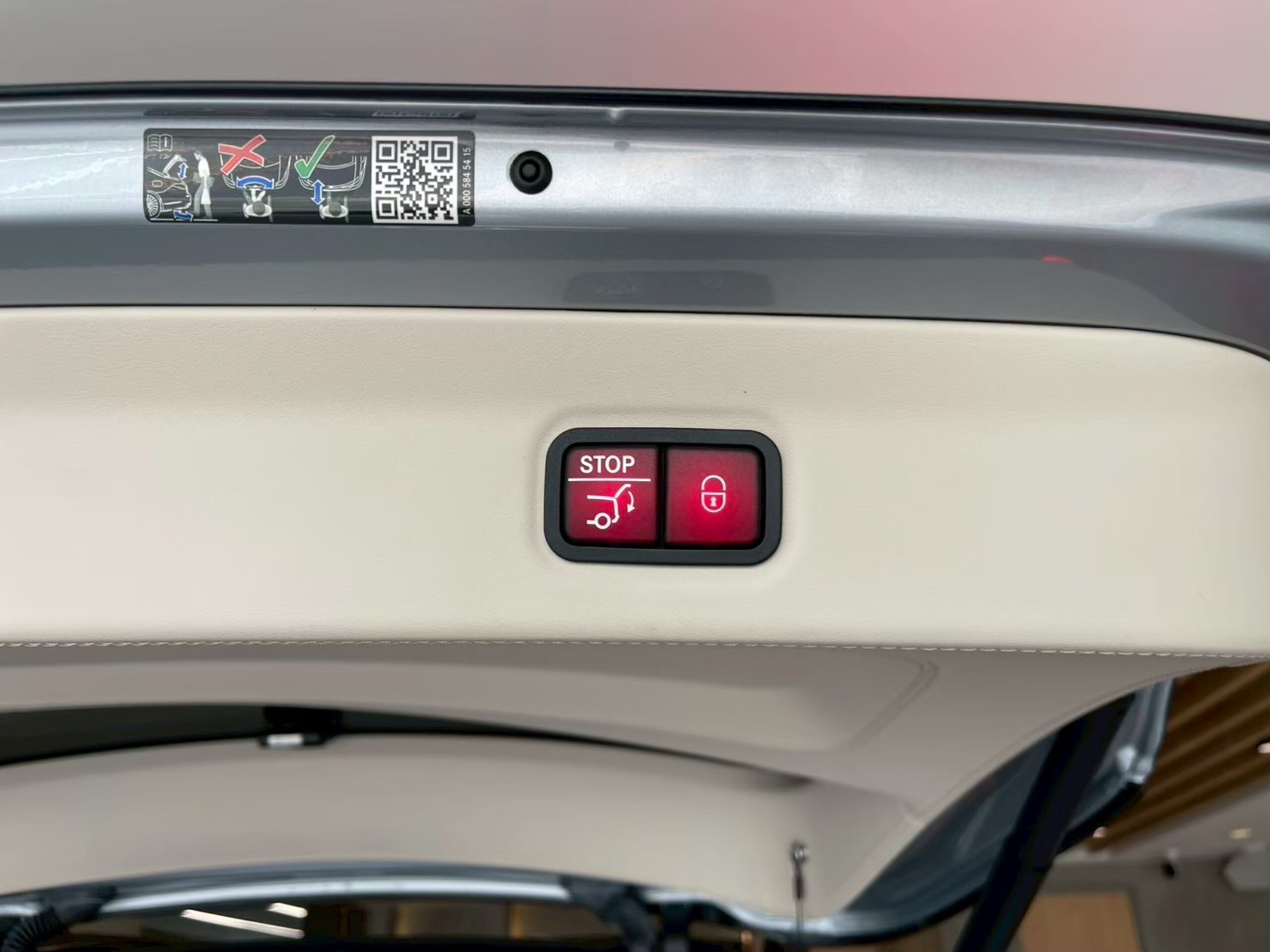 2024 Mercedes-Maybach GLS - メルセデス・マイバッハ GLS 600 4マチック (ISG搭載モデル) ファーストクラスパッケージ 4WD MP202402 レーダーセーフティーPKG 4人乗 左右独立シート 格納式テーブル クーリングボックス 専用シャンパングラス格納 パノラミックスライディングルーフ リラクゼーション機能 シートヒータープラス