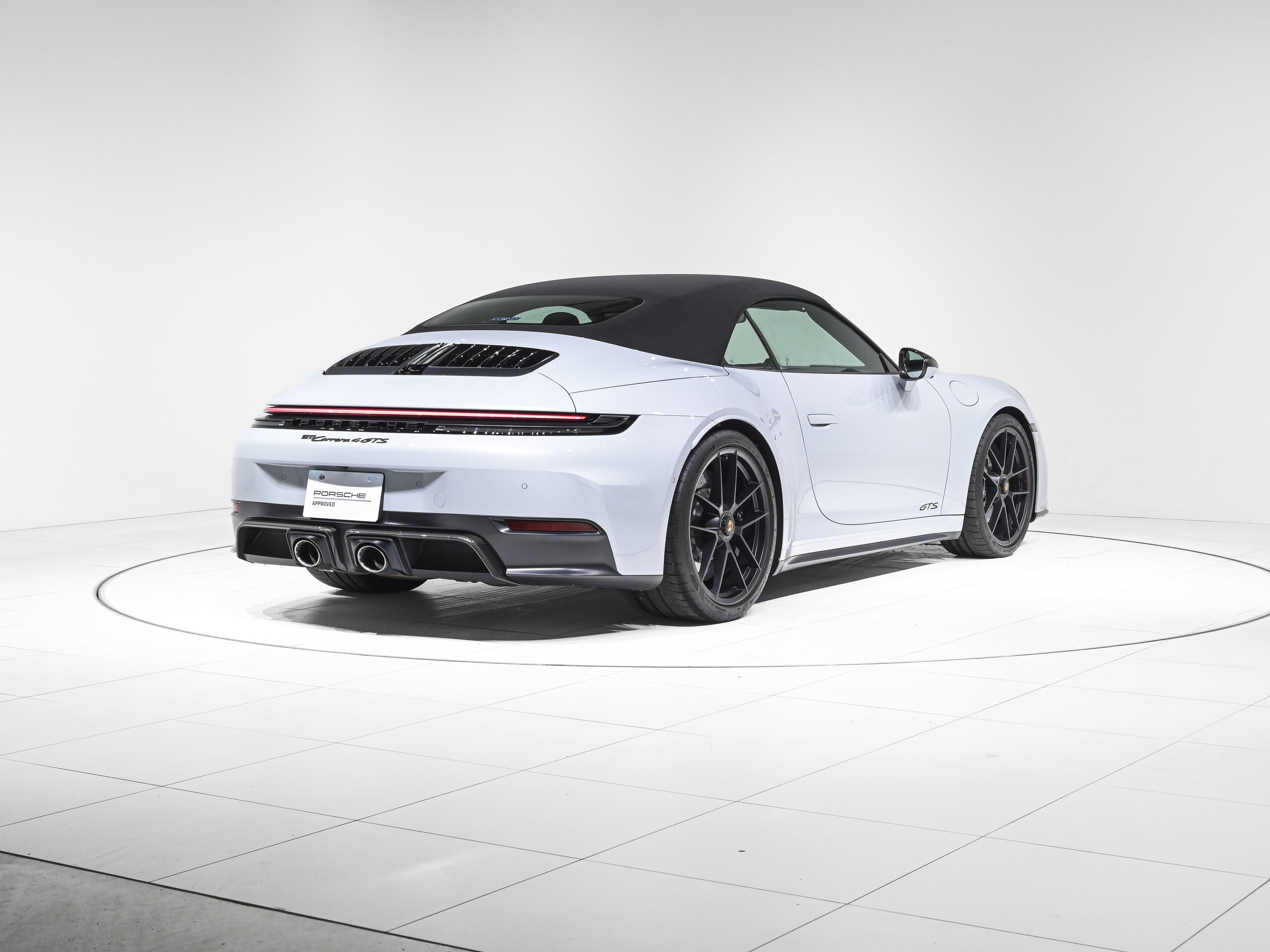 2025 Porsche 911 Cabriolet