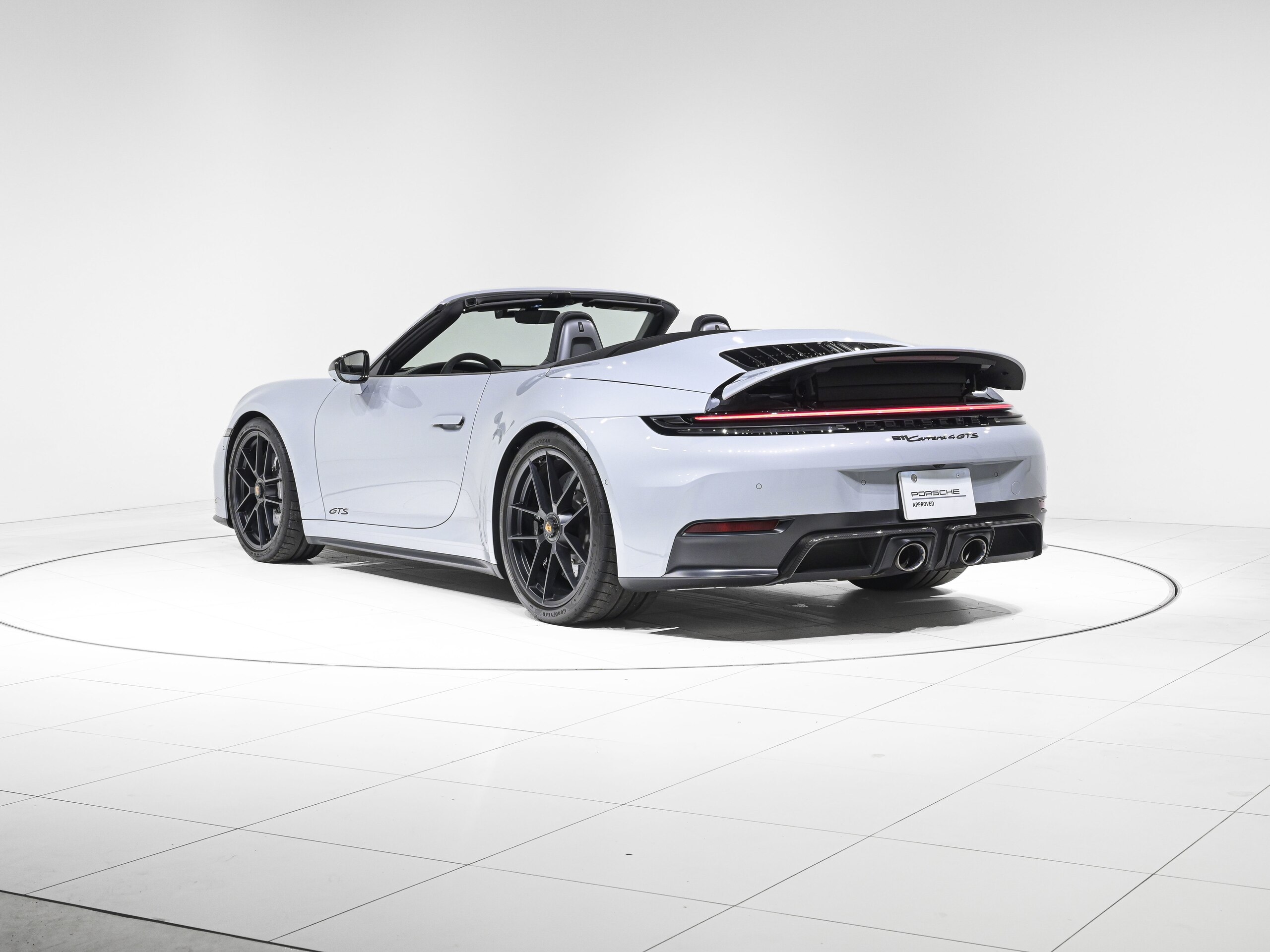 2025 Porsche 911 Cabriolet
