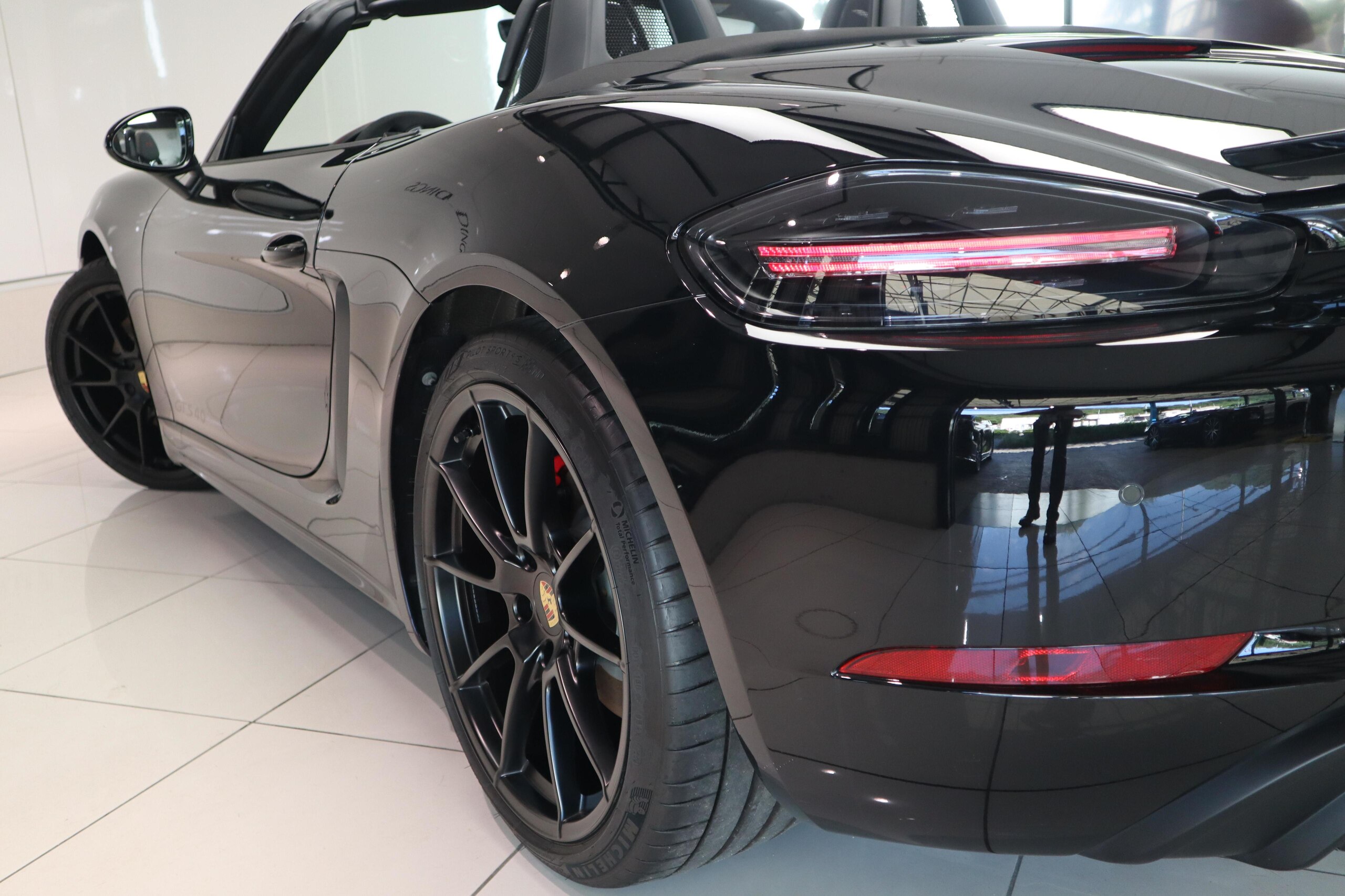 2025 Porsche 718 Boxster - 2025 بورشه 718 Boxster