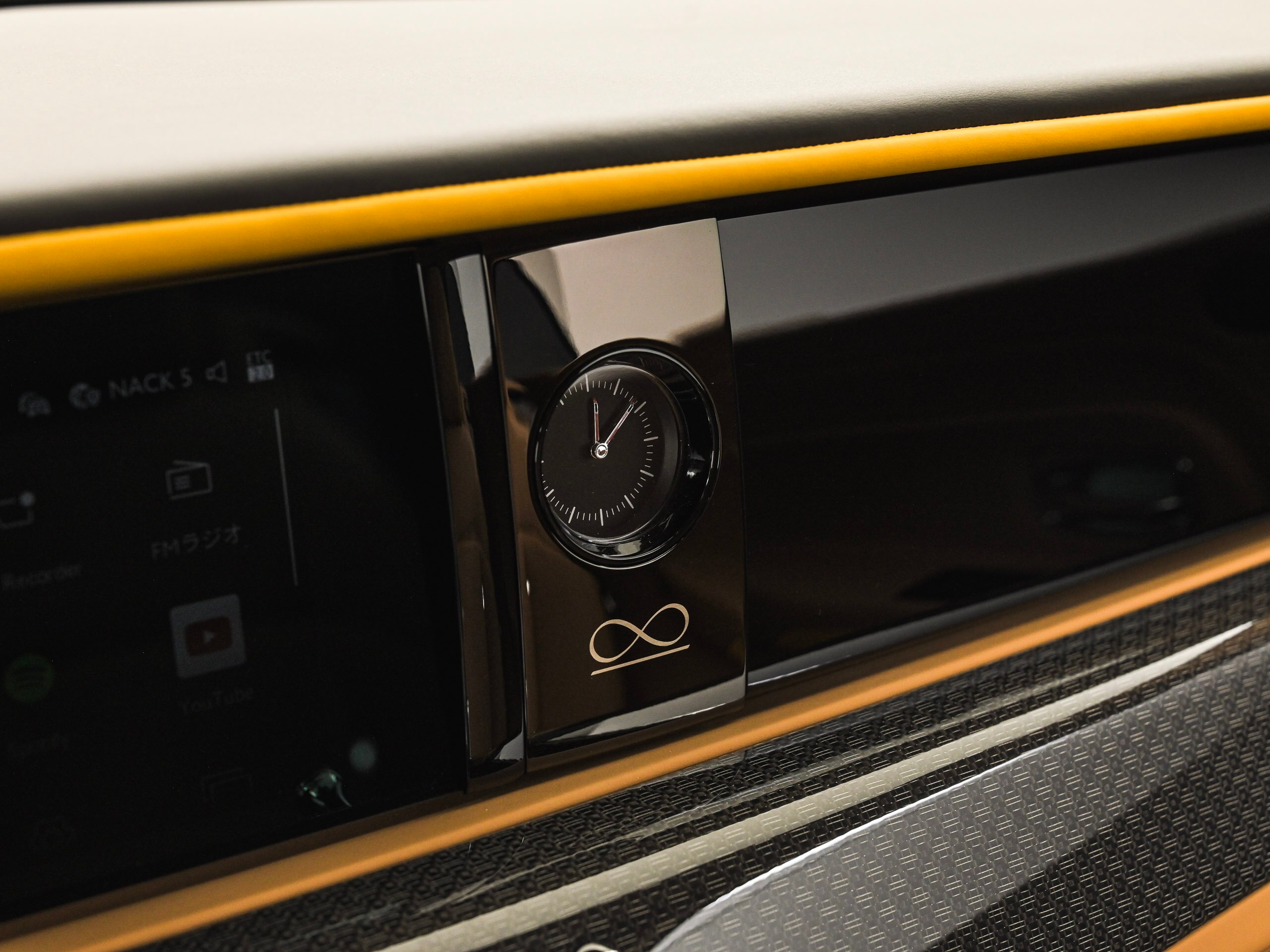 2025 Rolls-Royce Black Badge Spectre
