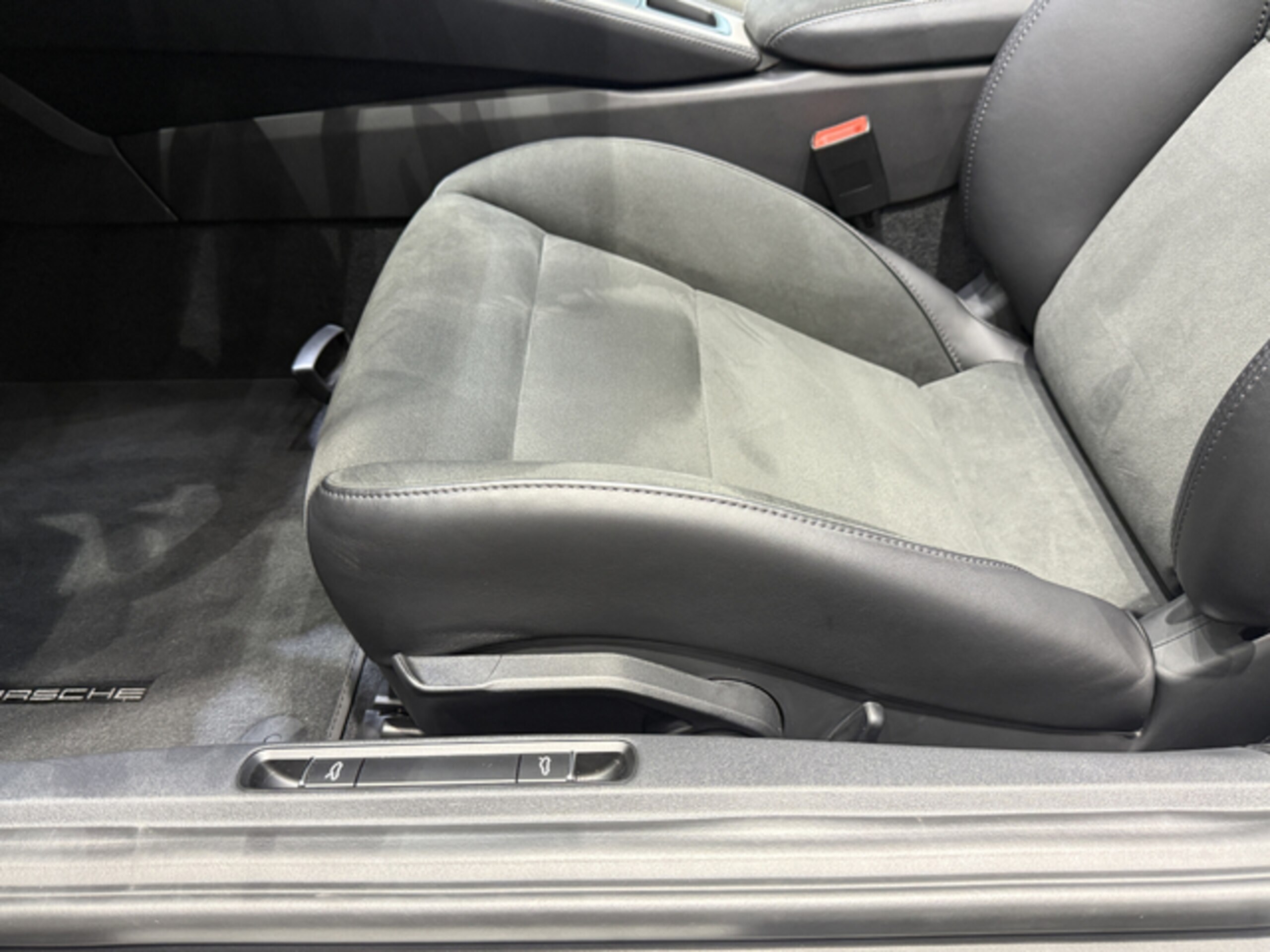 2025 Porsche 718 Boxster - ポルシェ 718ボクスター GTS 4.0 PDK 2025年式 新車保証継承