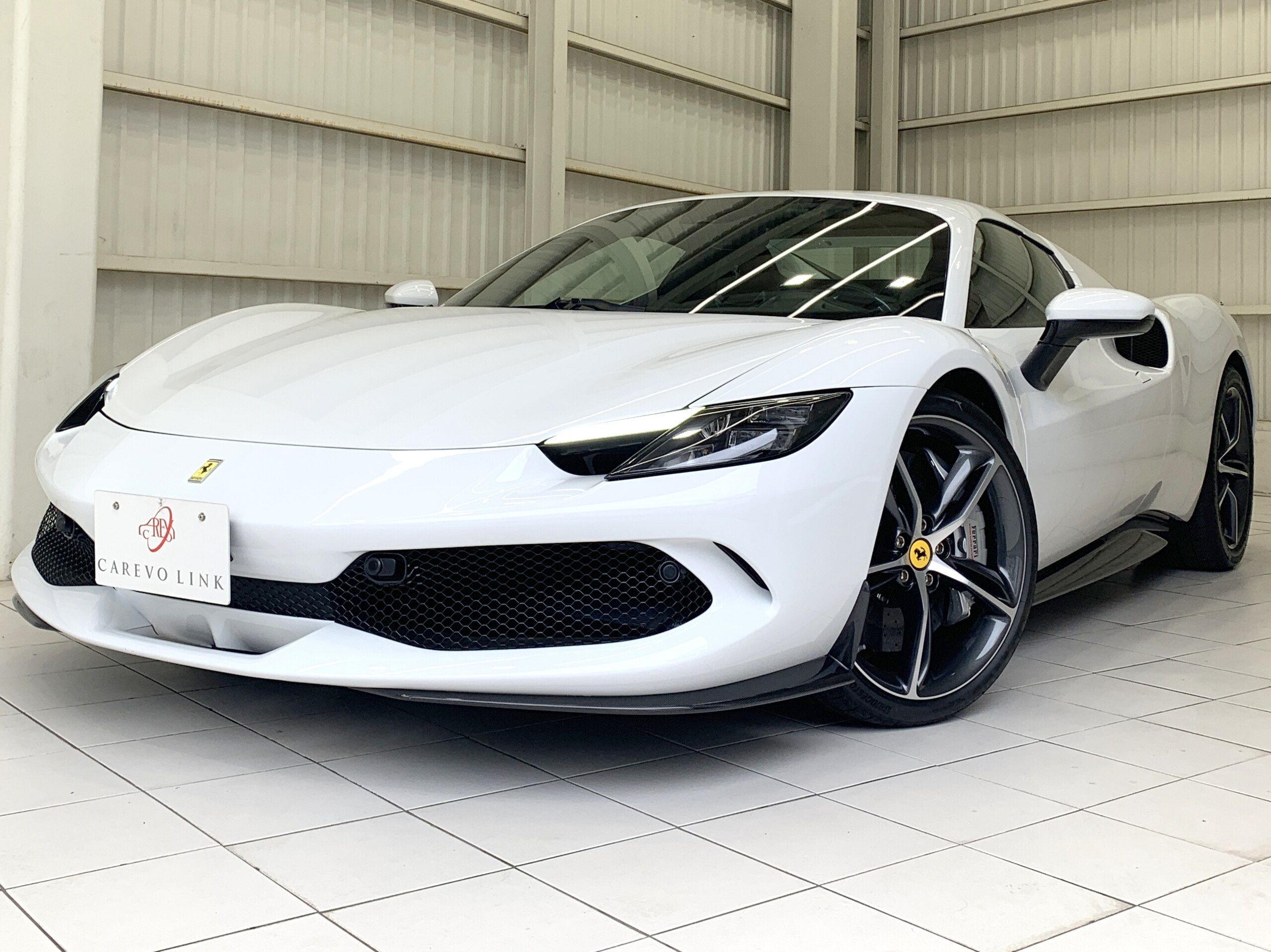 2025 Ferrari 296GTS - フェラーリ 296GTS F1 DCT フロントリフト シートベンチレーション Apple CarPlay 電動シート カーボンフロントスポイラー カーボンリアディフューザー カーボンアンダーカバー ヘッドレストステッチ 前後センサー LEDステアリング