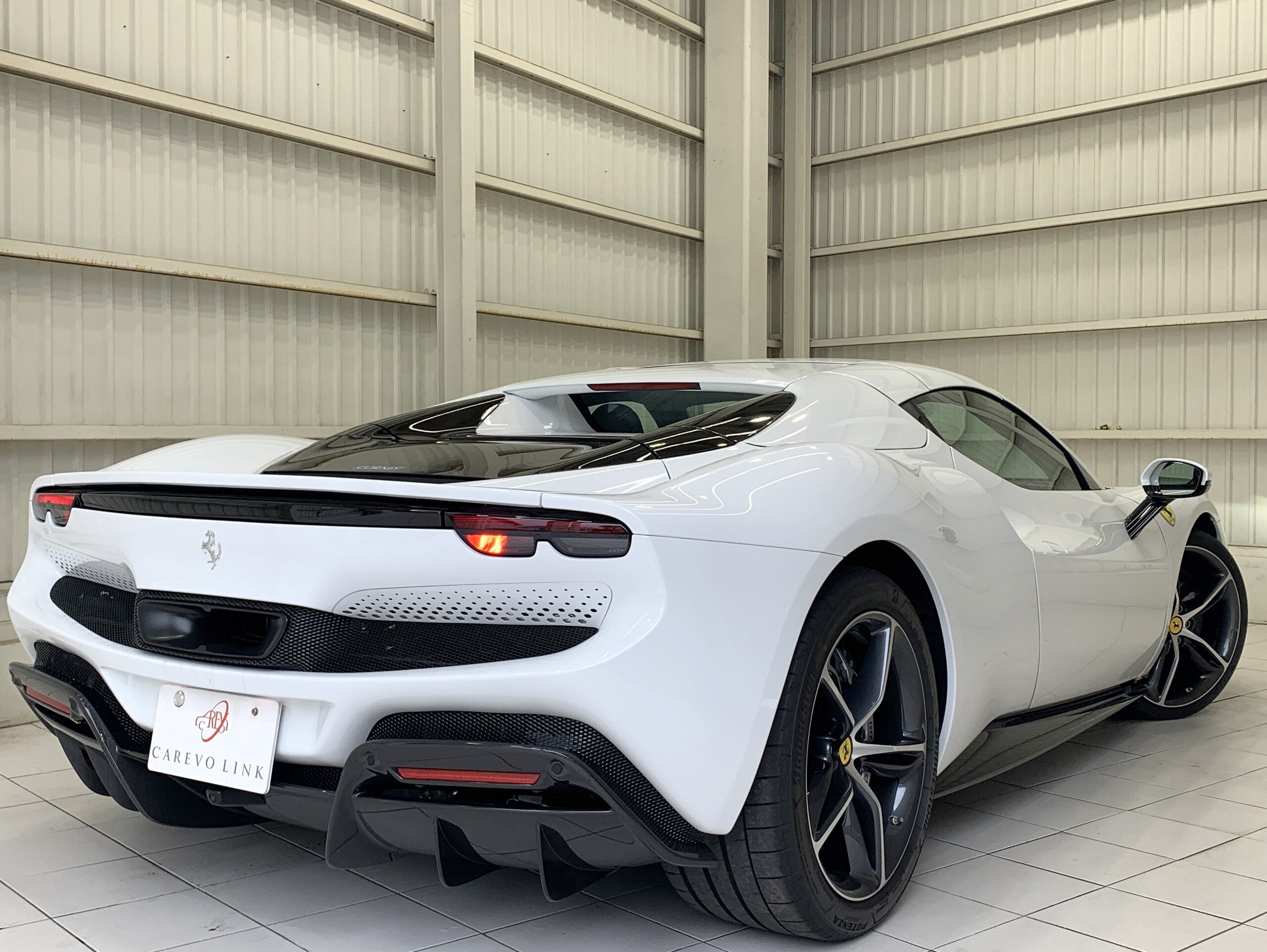 2025 Ferrari 296GTS - フェラーリ 296GTS F1 DCT フロントリフト シートベンチレーション Apple CarPlay 電動シート カーボンフロントスポイラー カーボンリアディフューザー カーボンアンダーカバー ヘッドレストステッチ 前後センサー LEDステアリング