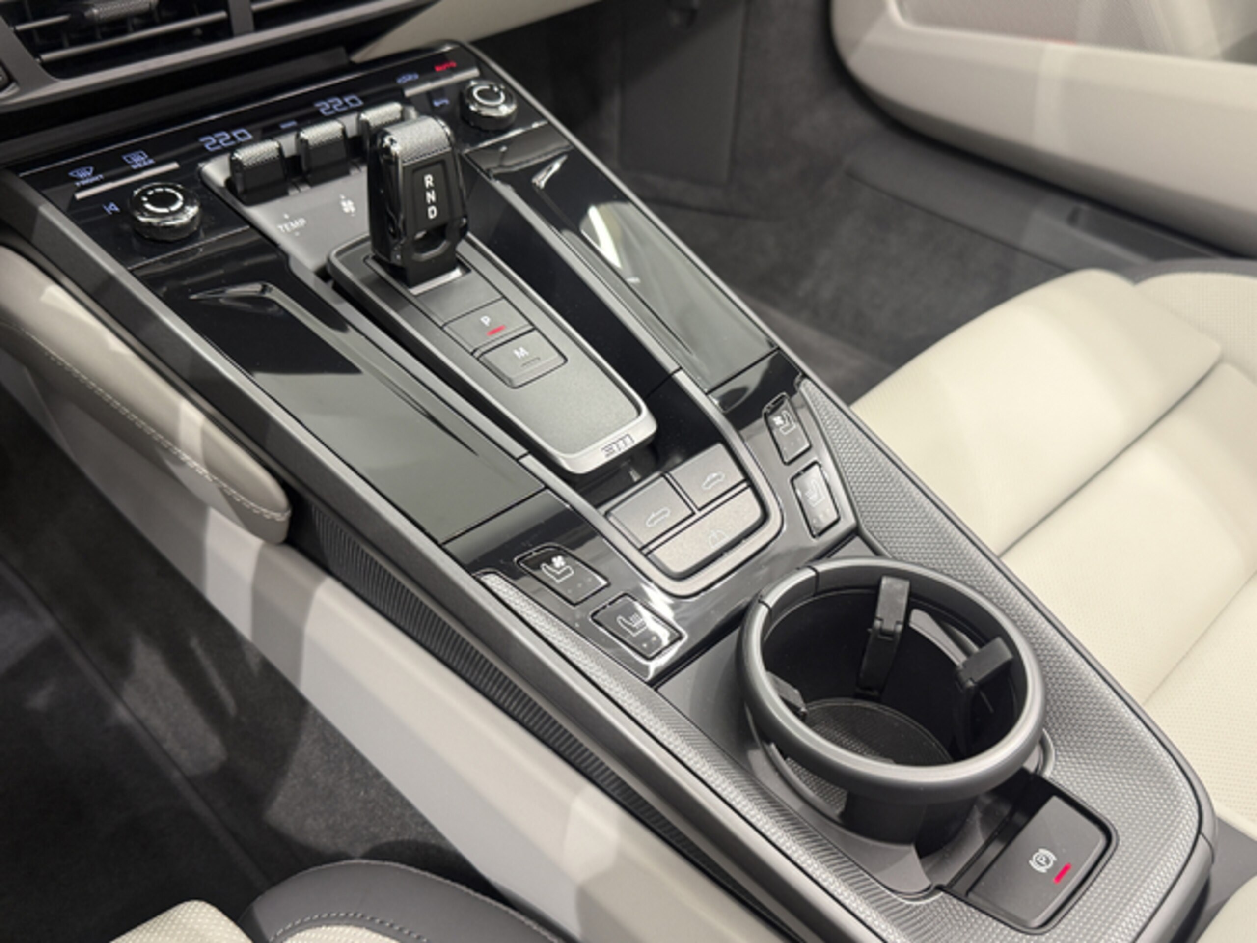 2025 Porsche 911 Cabriolet - 2025 بورشه 911 Cabriolet