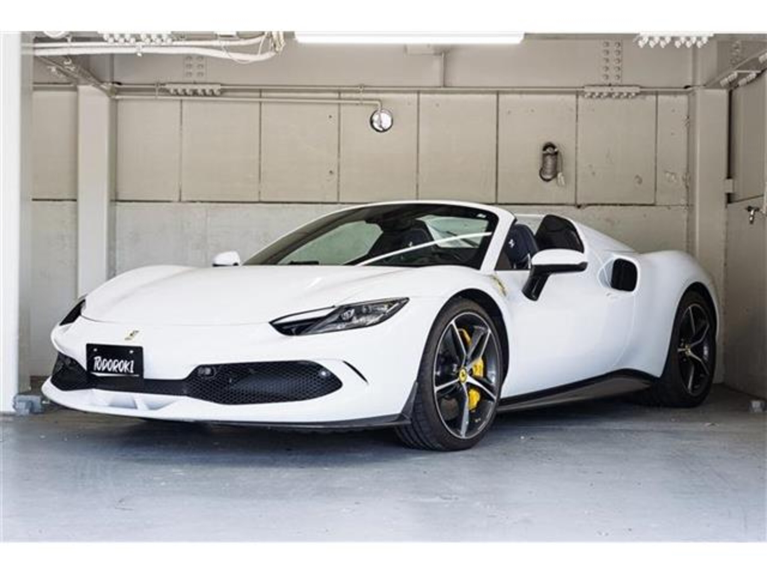 2025 Ferrari 296GTS - フェラーリ 296GTS F1 DCT OP700 Bianco Cervino カーボン(リアディフューザー・シルカバー・Fスポイラー) フロントリフト 正規ディーラー車