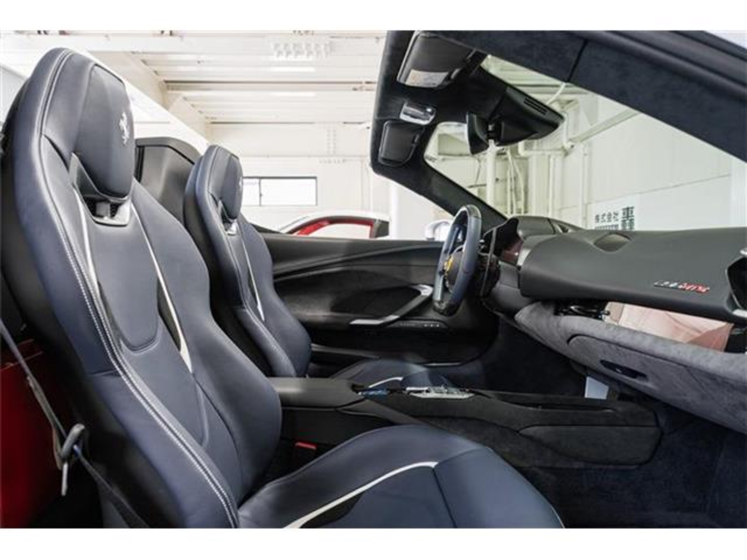 2025 Ferrari 296GTS - フェラーリ 296GTS F1 DCT OP700 Bianco Cervino カーボン(リアディフューザー・シルカバー・Fスポイラー) フロントリフト 正規ディーラー車