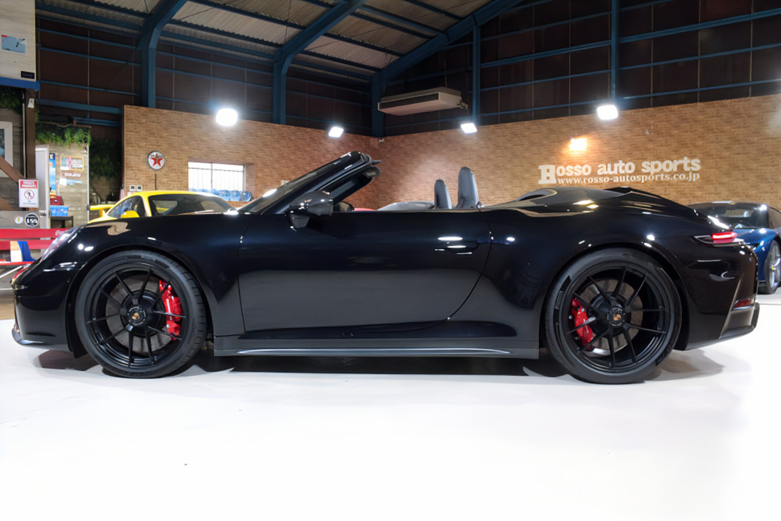2025 Porsche 911 Cabriolet