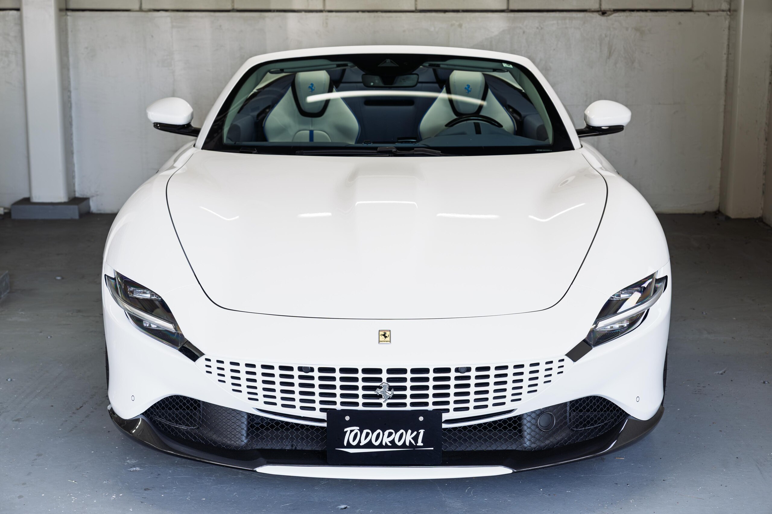 2025 Ferrari RomaSpider - フェラーリ ローマスパイダー F1 DCT OP1140 Bianco Cervino カーボン(リアディフューザー・シルカバー・Fスポイラー) LEDステアリング 鍛造ホイールダイアモンドカット 正規ディーラー車