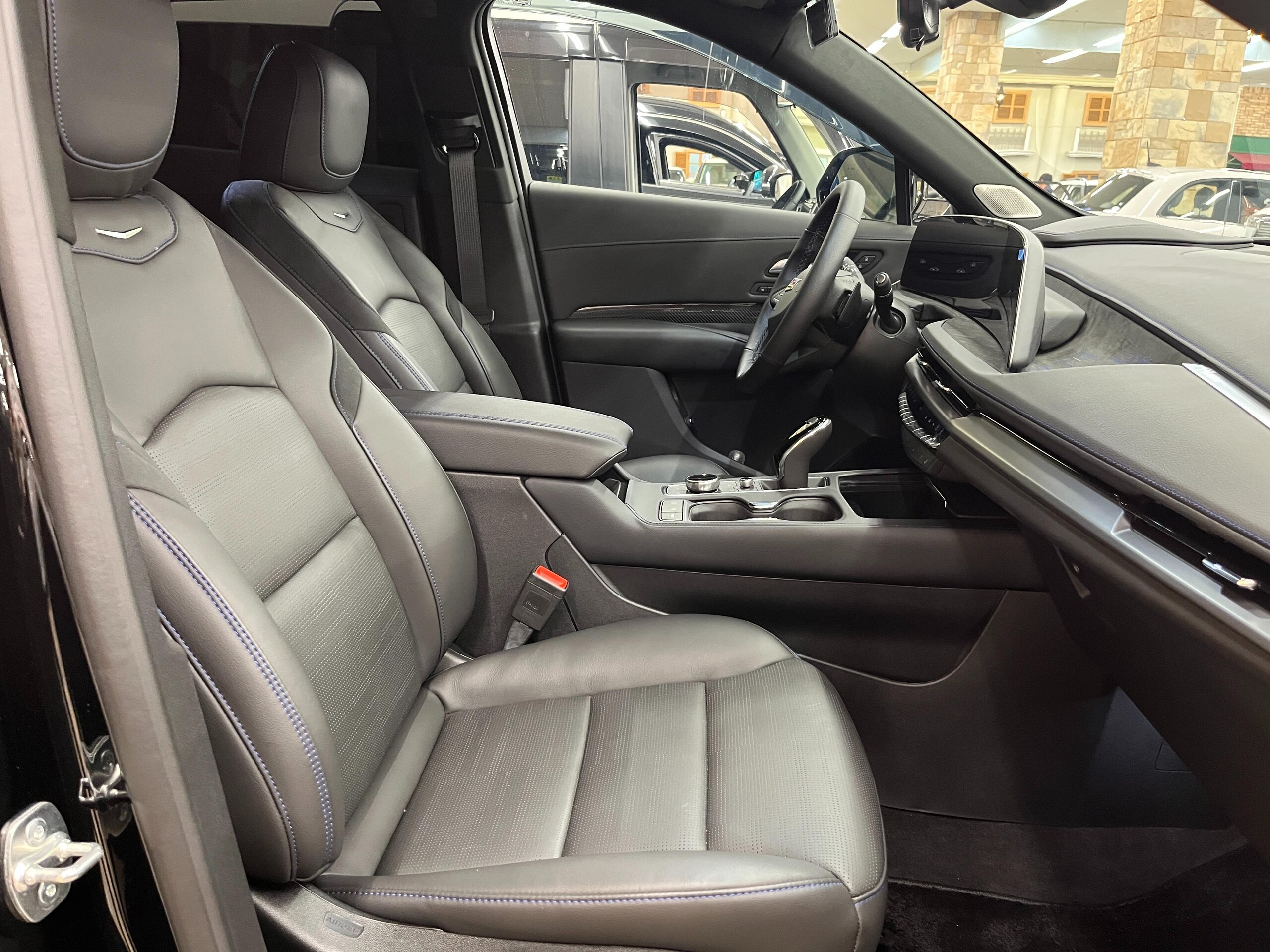 2025 Cadillac XT4 - 2025 كاديلاك XT4
