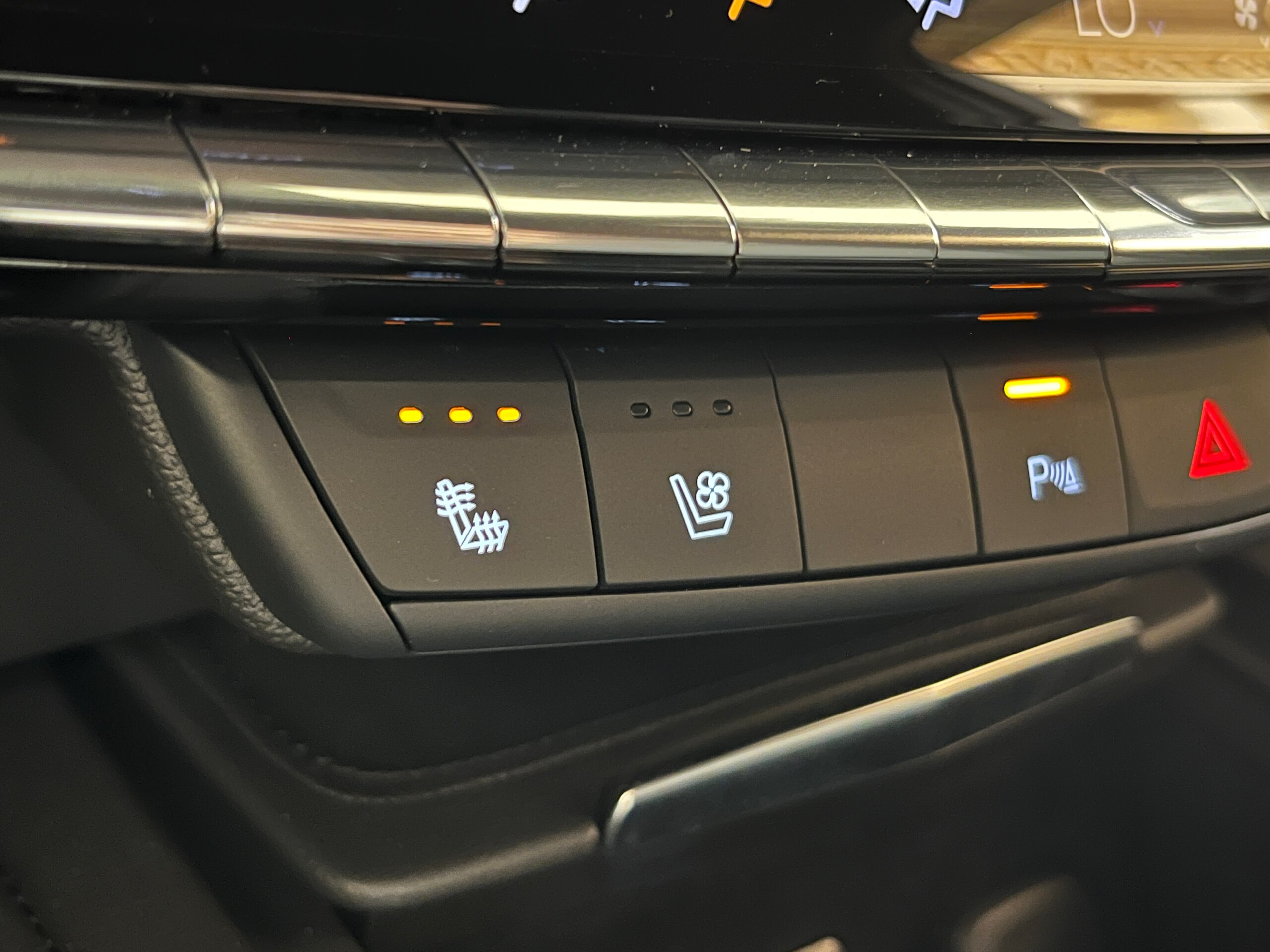 2025 Cadillac XT4 - 2025 كاديلاك XT4