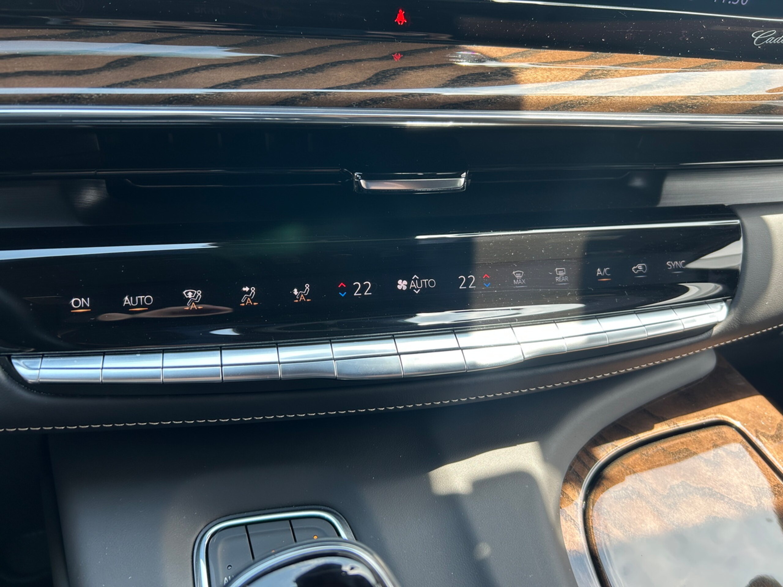 2025 Cadillac Escalade - 2025 كاديلاك Escalade