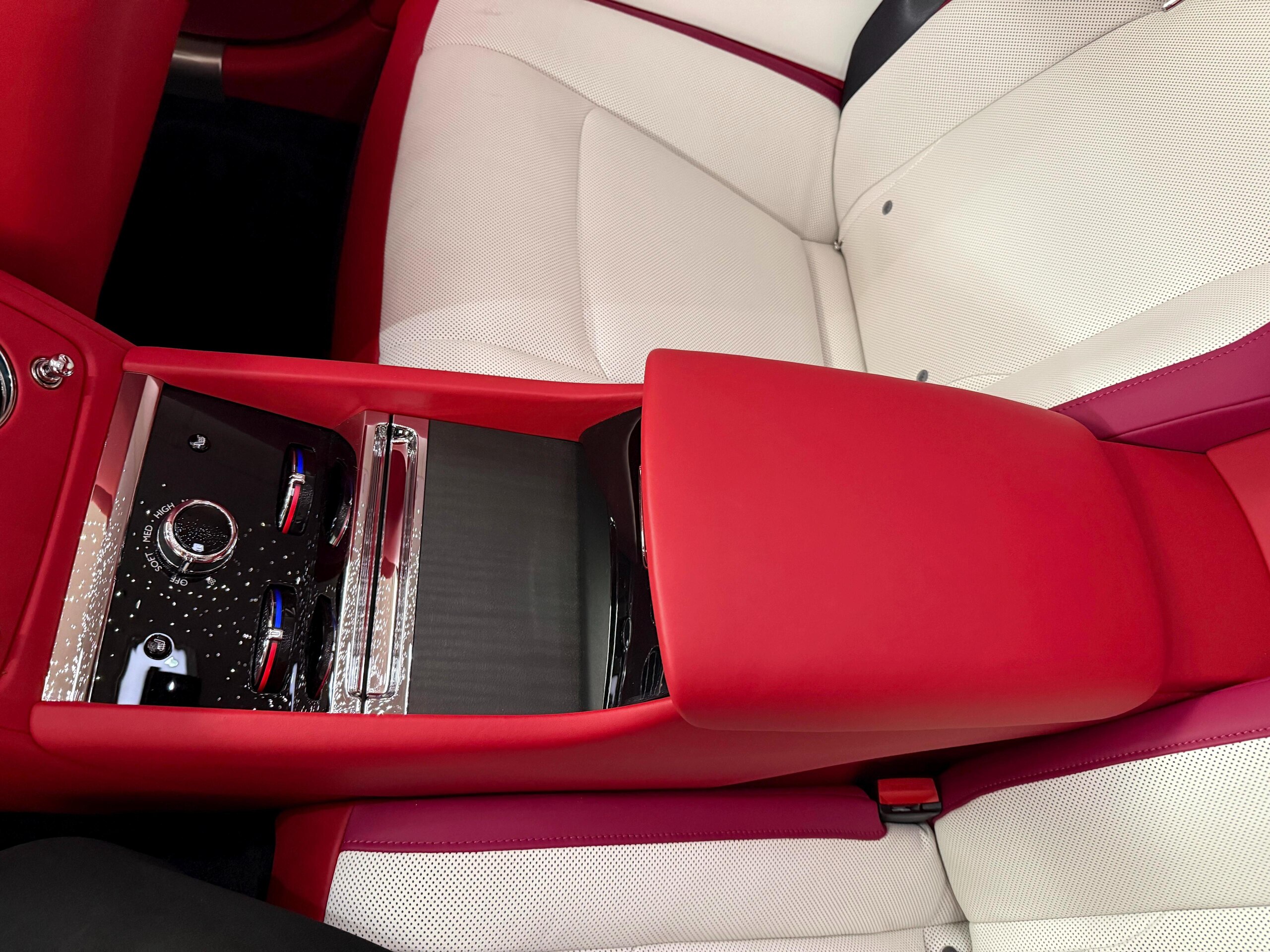 2025 Rolls-Royce Spectre - 2025 رولز رويس Spectre
