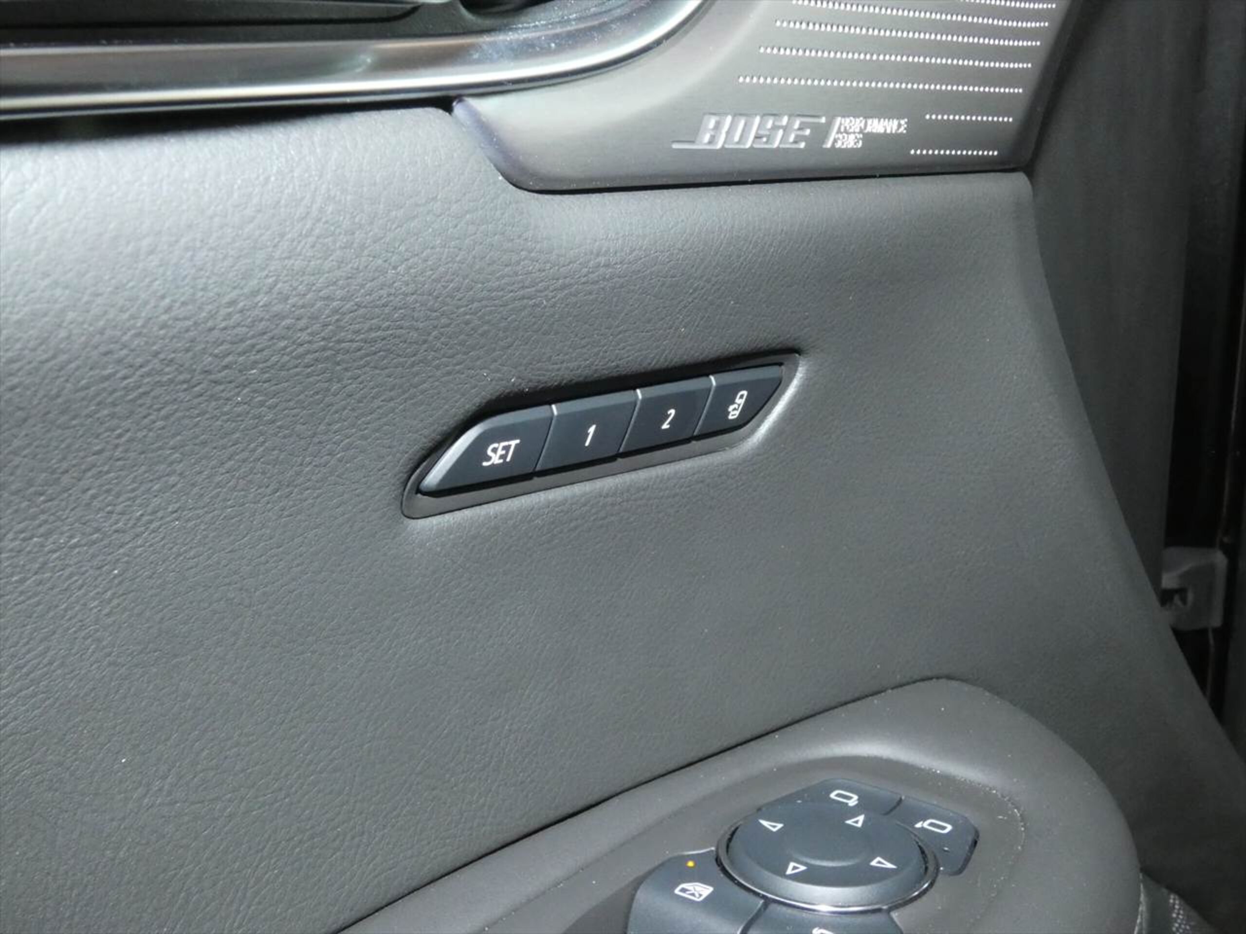 2025 Cadillac XT6