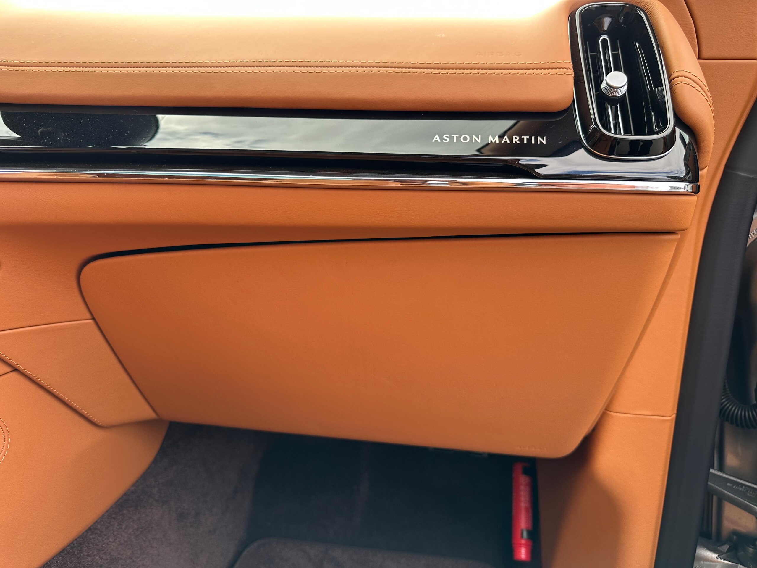 2025 Aston Martin DBX - アストンマーティン DBX 707 4WD DBX707 左ハンドル 2025年モデル