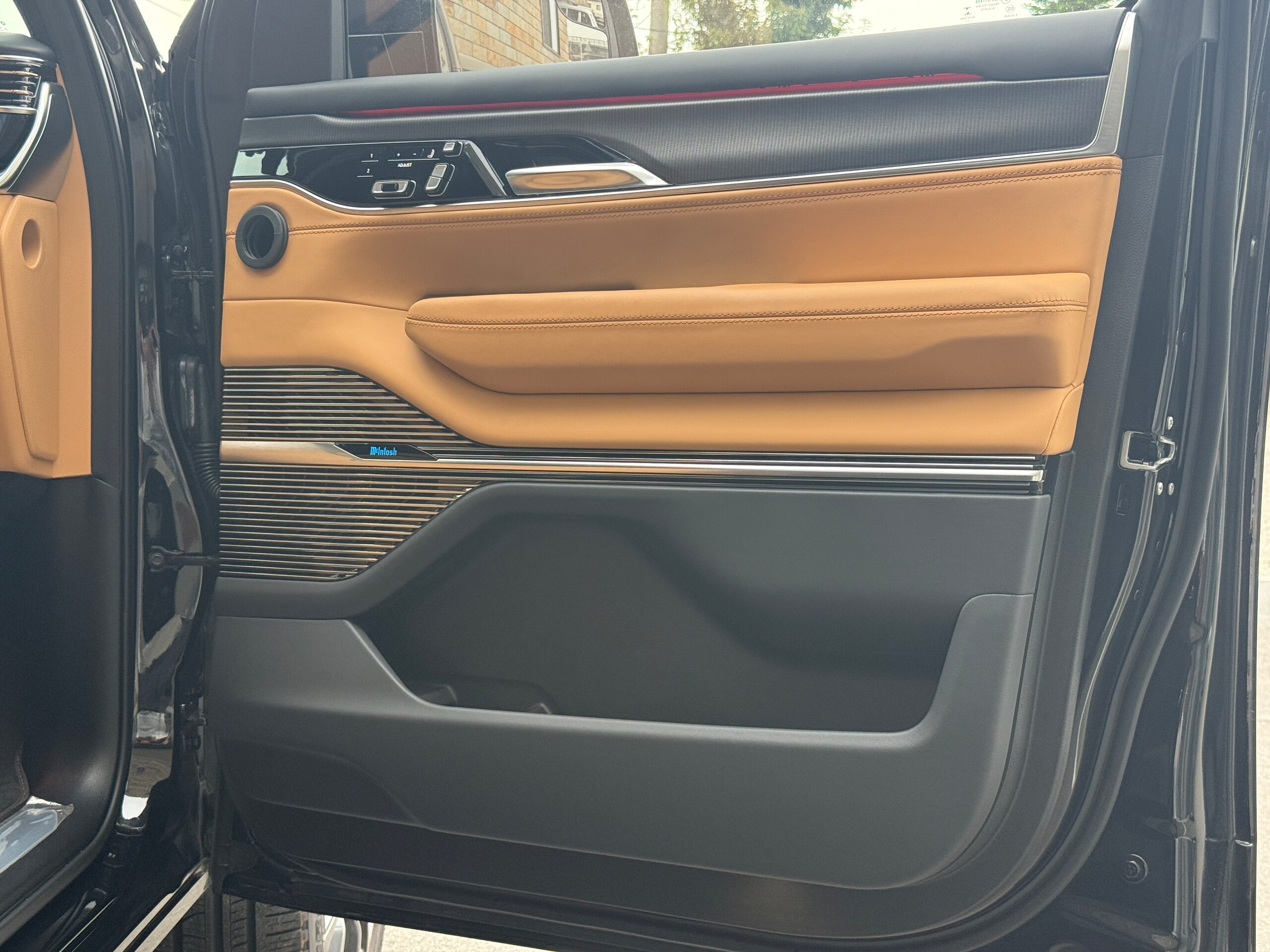 2025 Jeep Grand Wagoneer - ジープ グランドワゴニア シリーズIII 第三者機関検査済み MY2024 リアエンターテインメント パノラマサンルーフ McIntosh デジタルインナーミラー ヘッドアップディスプレイ シートヒーター&ベンチレーション サラウンドビューカメラシステム