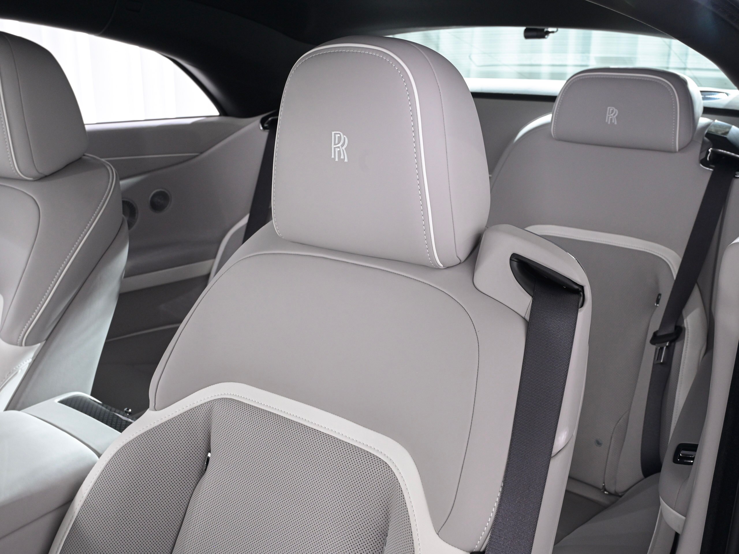 2025 Rolls-Royce Black Badge Spectre - ロールスロイス ブラックバッジスペクター ベースモデル Shoulder Coachline Shooting Star Headliner