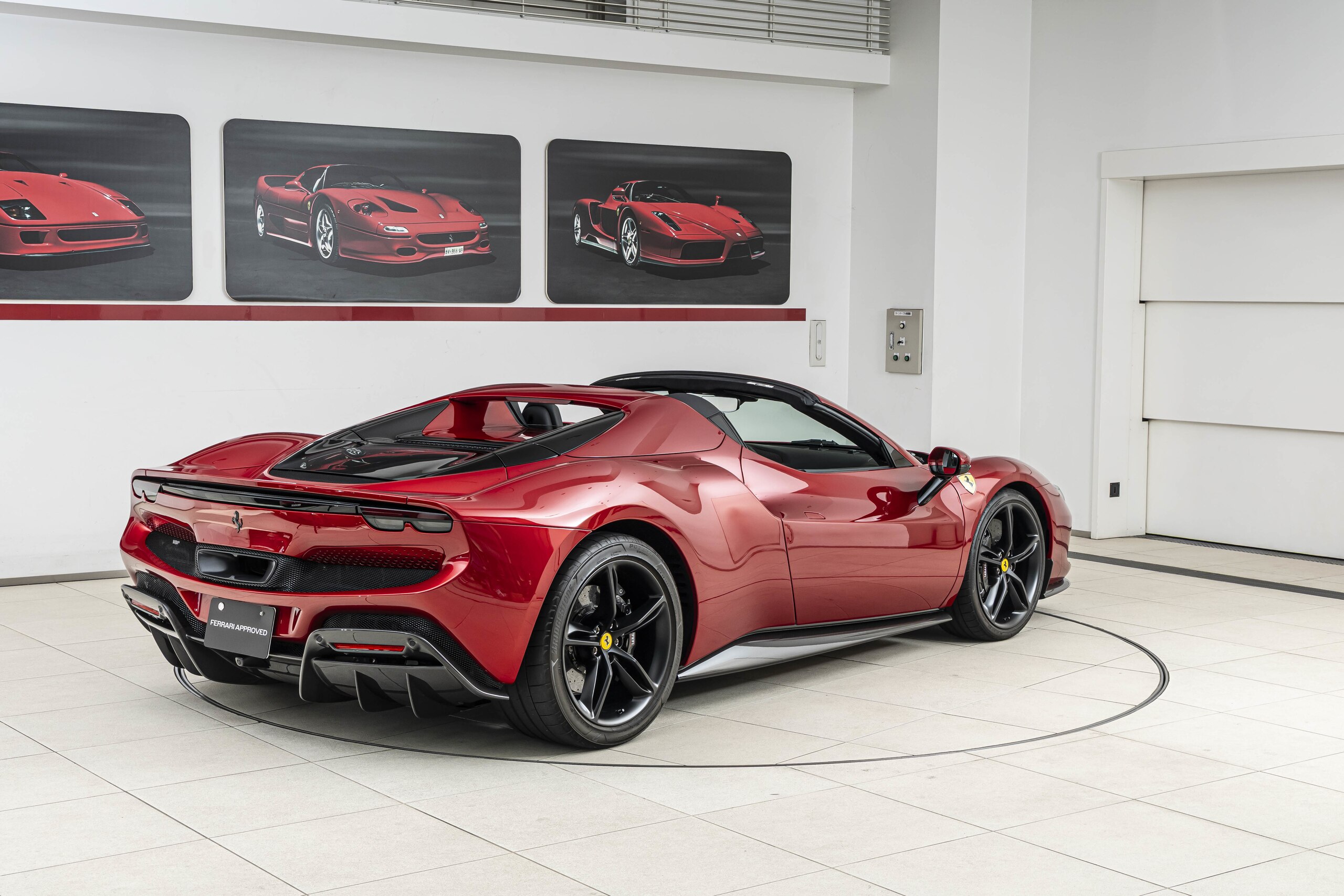 2025 Ferrari 296GTS - フェラーリ 296GTS F1 DCT Rosso Fuoco