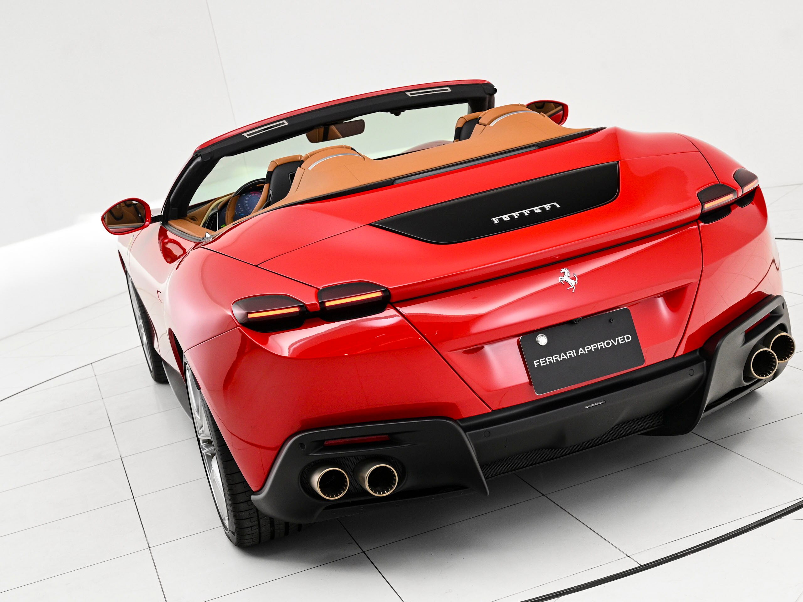 2025 Ferrari RomaSpider - フェラーリ ローマスパイダー F1 DCT 左H マグネライド クローム仕上鍛造20AW LEDカーボンステア スポーツEX SFフェンダーエンブレム
