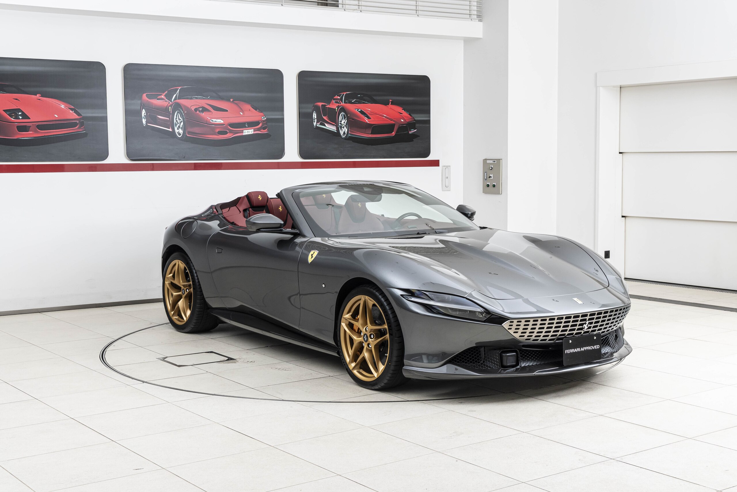 2025 Ferrari RomaSpider - フェラーリ ローマスパイダー F1 DCT GrigioSilverStone/Bordeaux