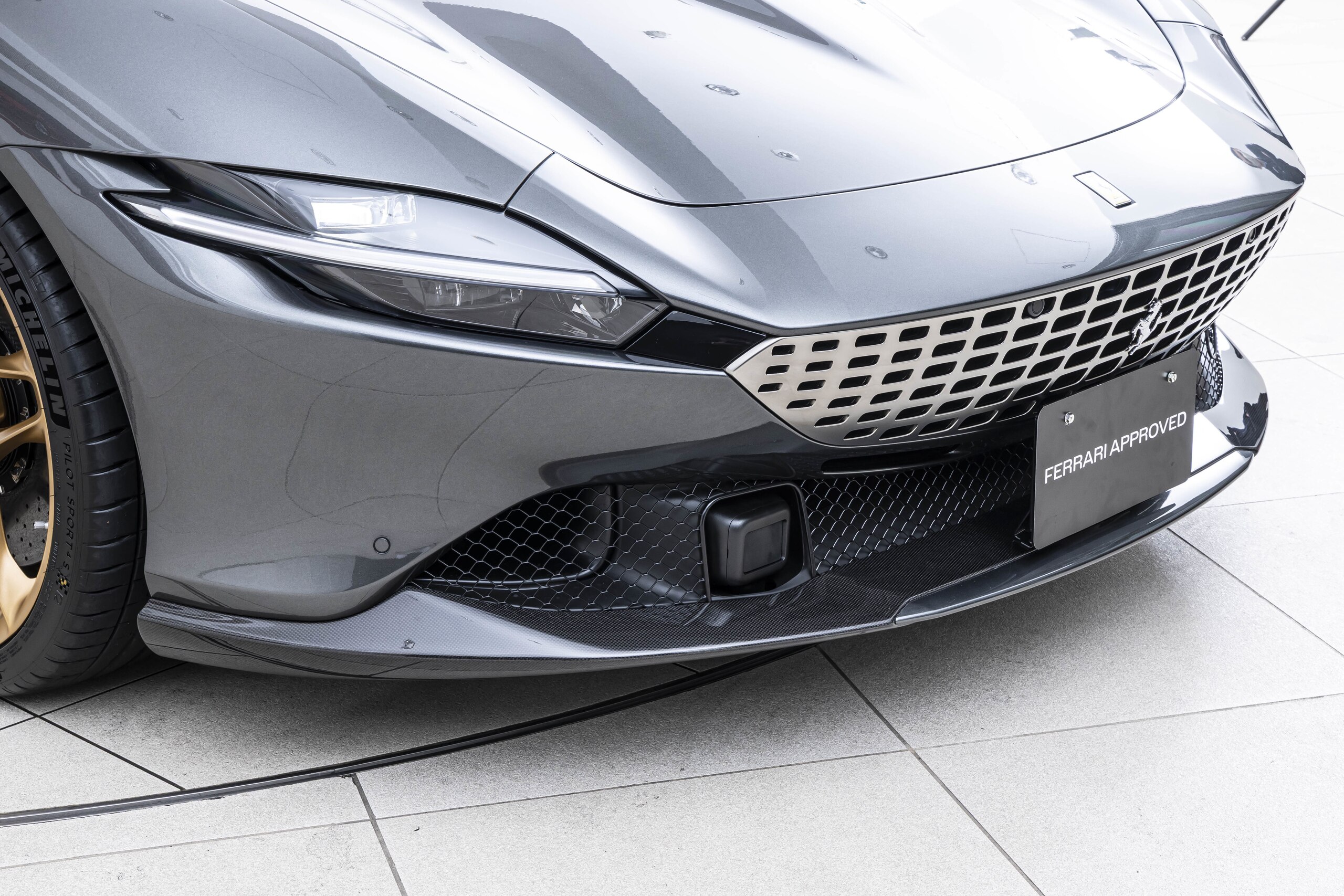 2025 Ferrari RomaSpider - フェラーリ ローマスパイダー F1 DCT GrigioSilverStone/Bordeaux