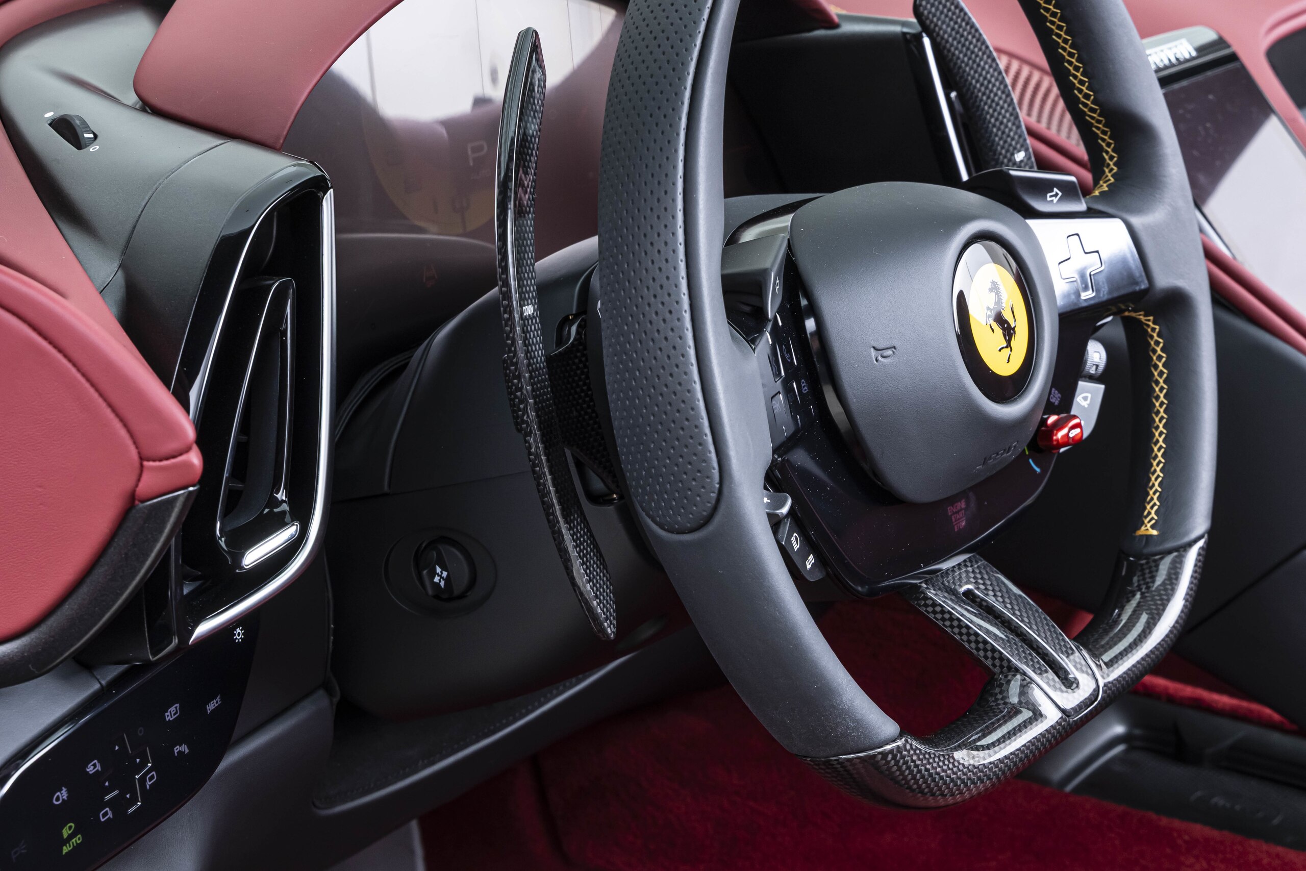 2025 Ferrari RomaSpider - フェラーリ ローマスパイダー F1 DCT GrigioSilverStone/Bordeaux