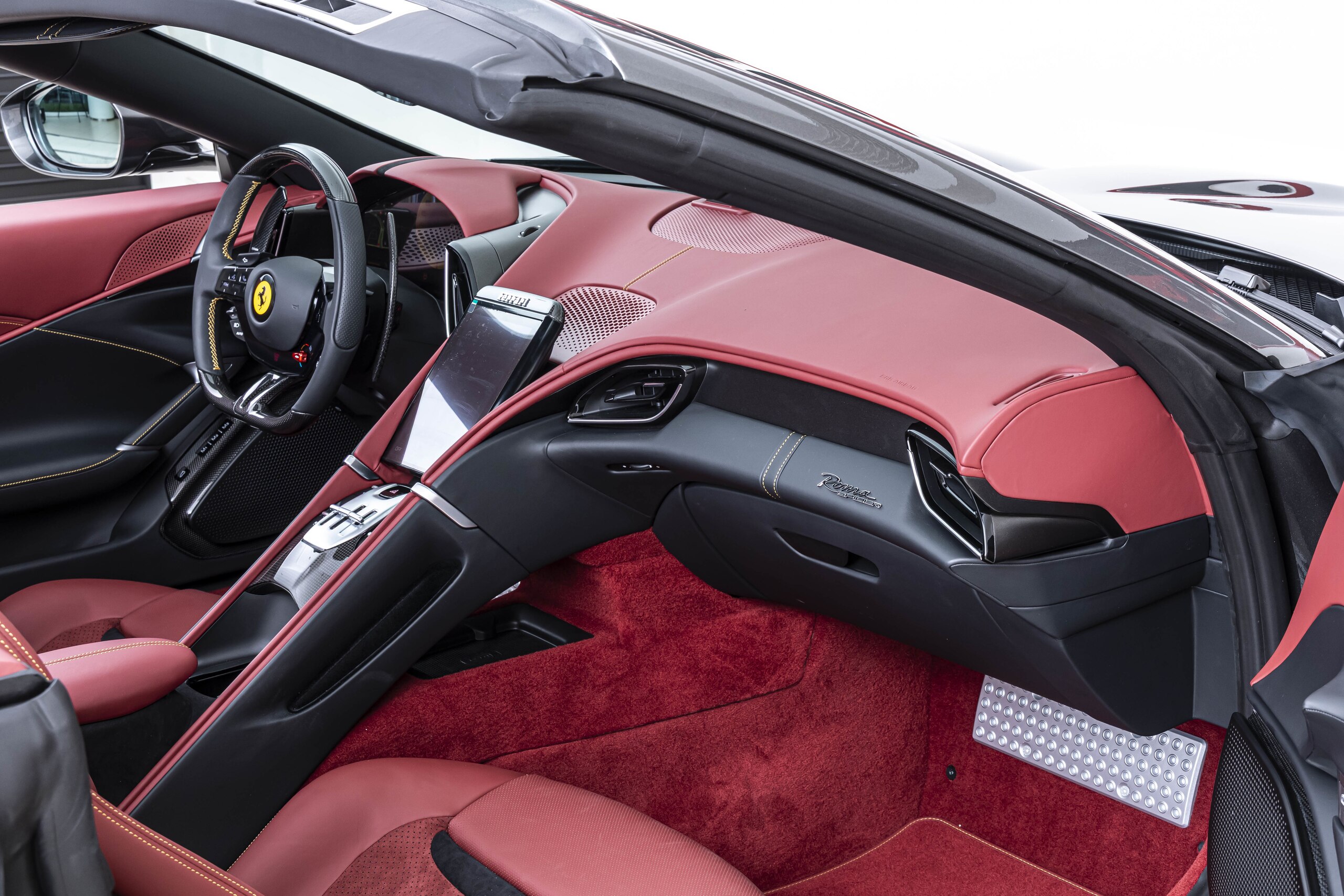 2025 Ferrari RomaSpider - フェラーリ ローマスパイダー F1 DCT GrigioSilverStone/Bordeaux