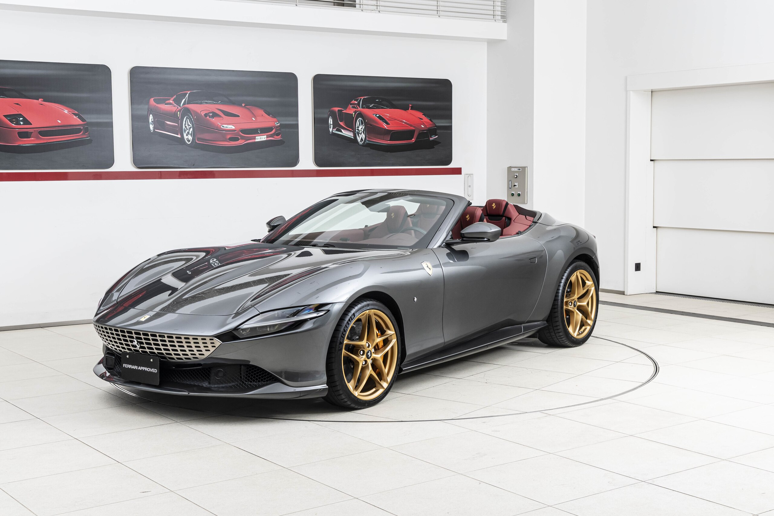 2025 Ferrari RomaSpider - フェラーリ ローマスパイダー F1 DCT GrigioSilverStone/Bordeaux