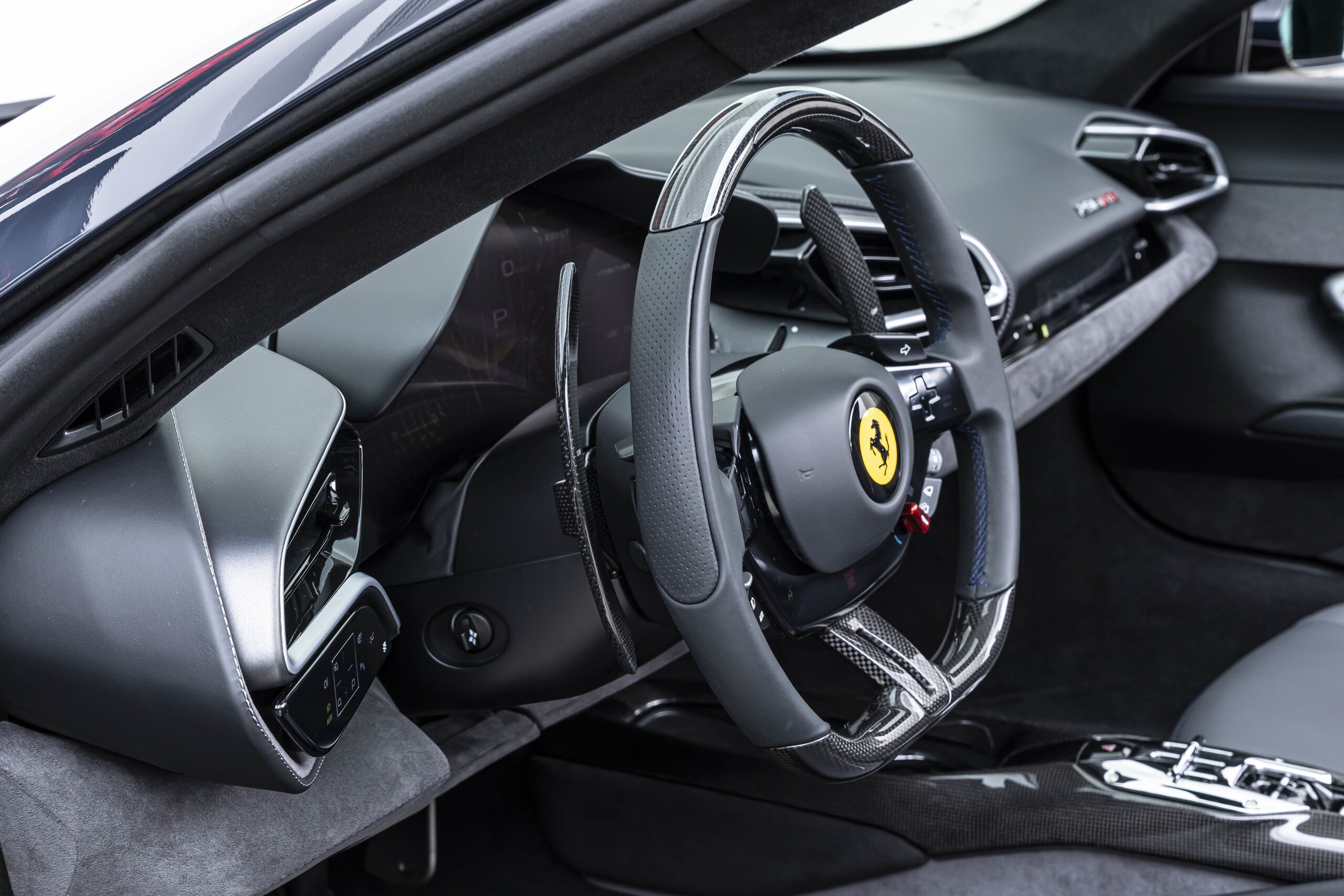 2025 Ferrari 296GTS - 2025 فيراري 296GTS