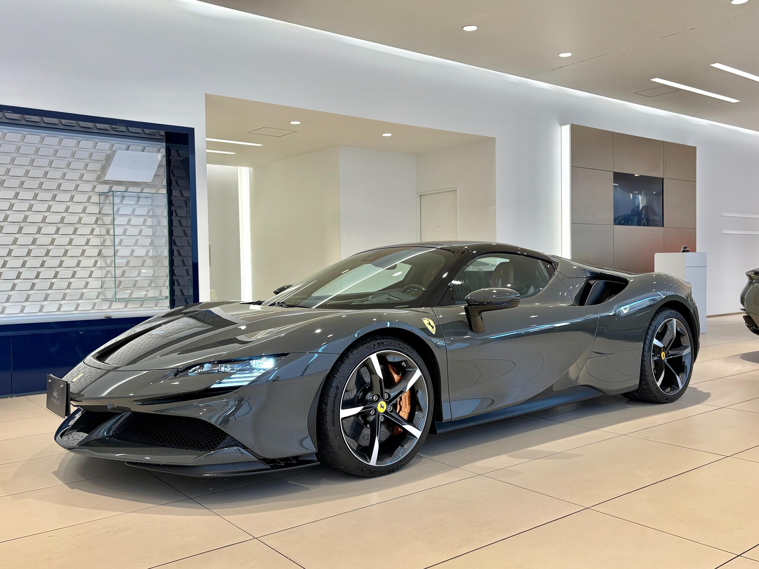 2025 Ferrari SF90Spider - 2025 فيراري SF90Spider