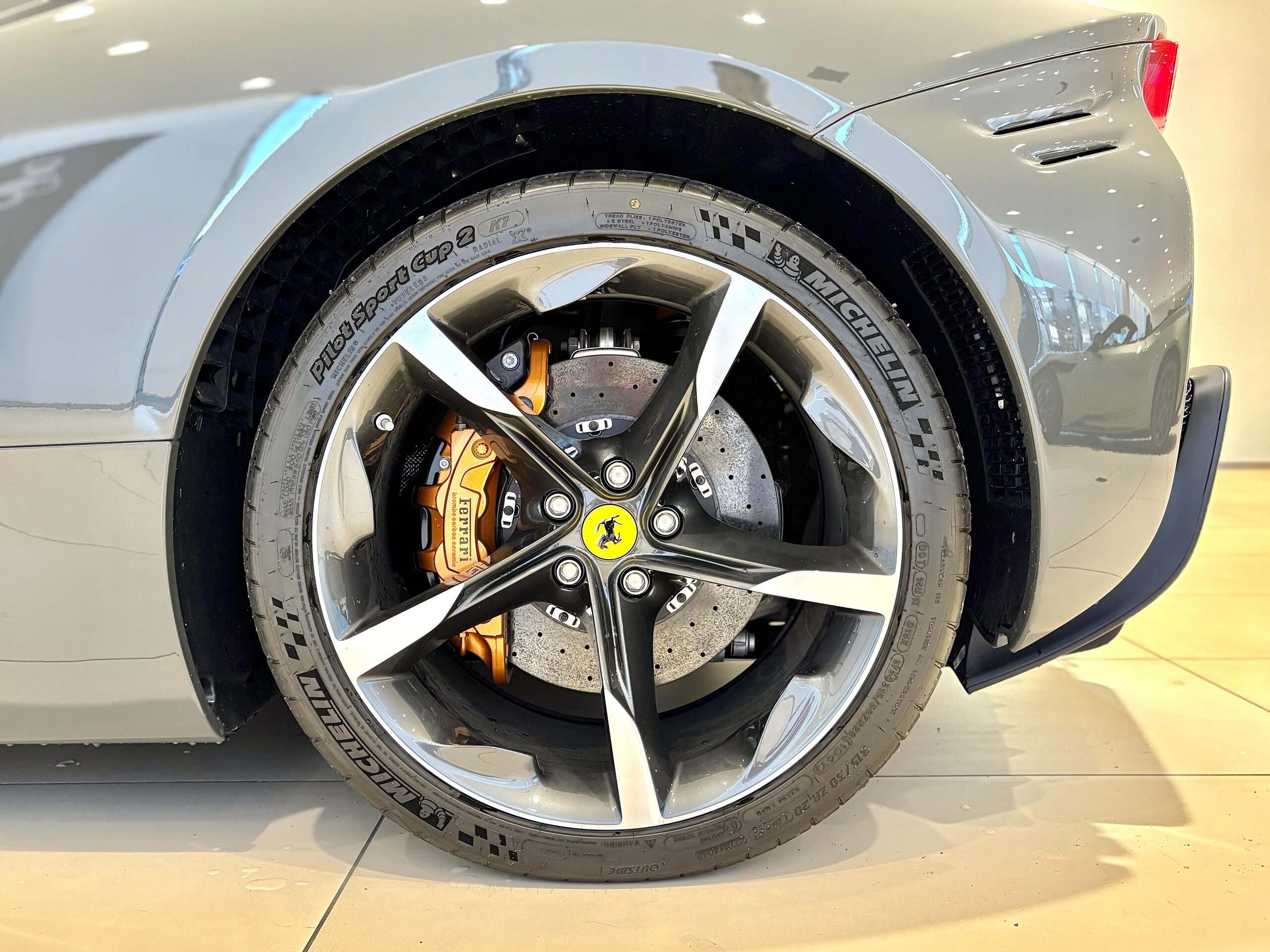2025 Ferrari SF90Spider - 2025 فيراري SF90Spider