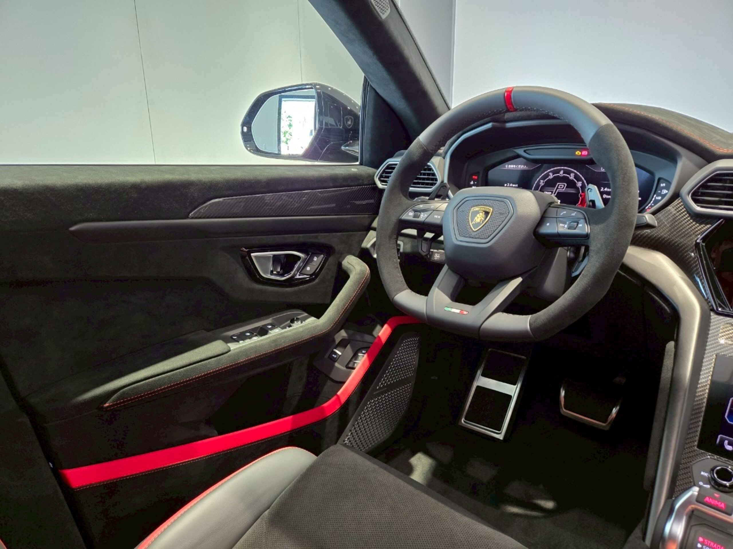 2025 Lamborghini Urus