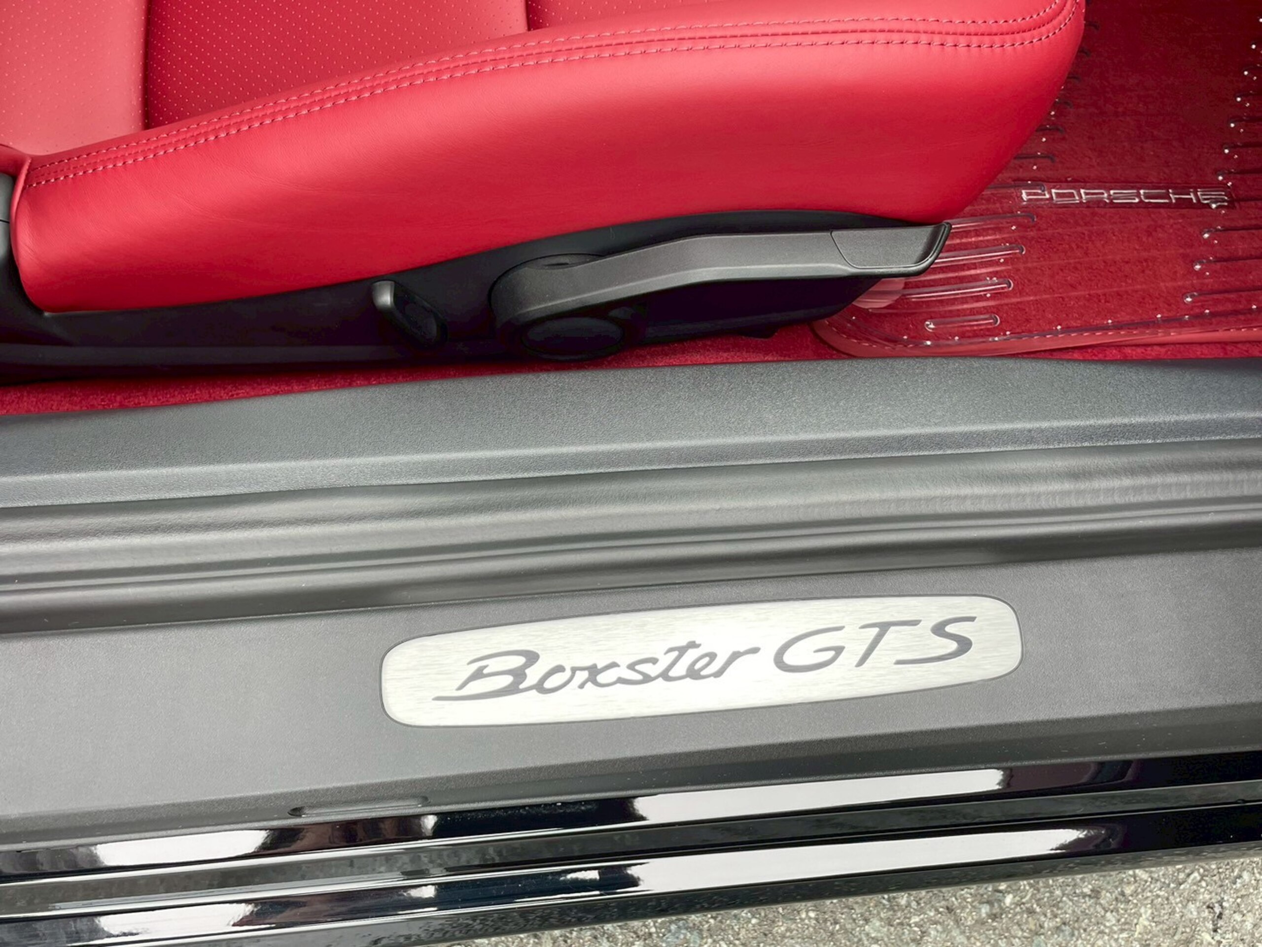2026 Porsche 718 Boxster - 2026 بورشه 718 Boxster
