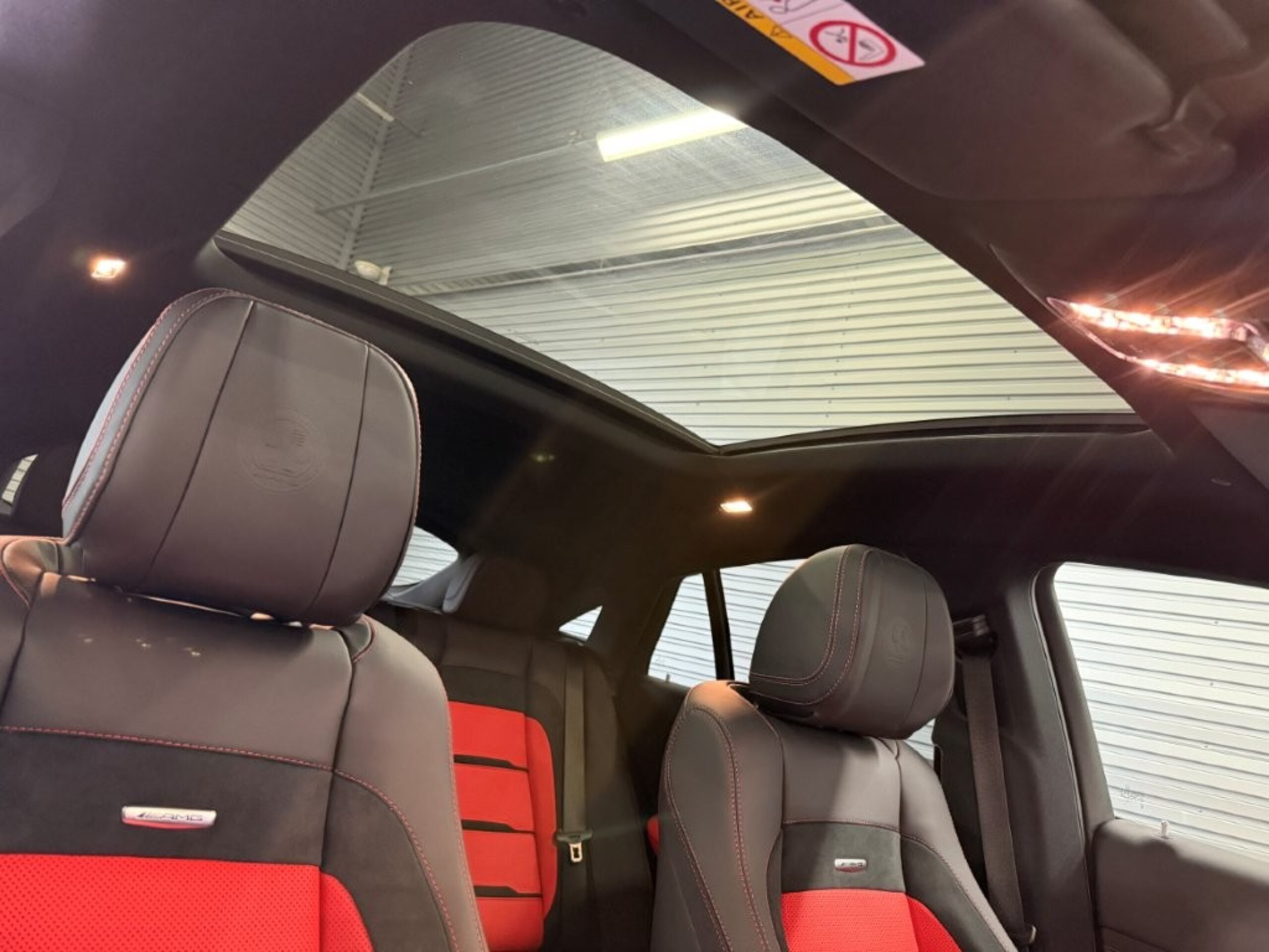 2026 Mercedes-AMG GLECoupe - メルセデスＡＭＧ GLEクーペ 63 S 4マチックプラス (ISG) 4WD MP202601 左ハンドル パノラミックS/R ブルメスタサウンド ヘッドアップディスプレイ 前後ドラレコ360/フロアマット フットオープナー 360°カメラ 温冷機能付カップホルダー エアバランスPKG 赤黒本革