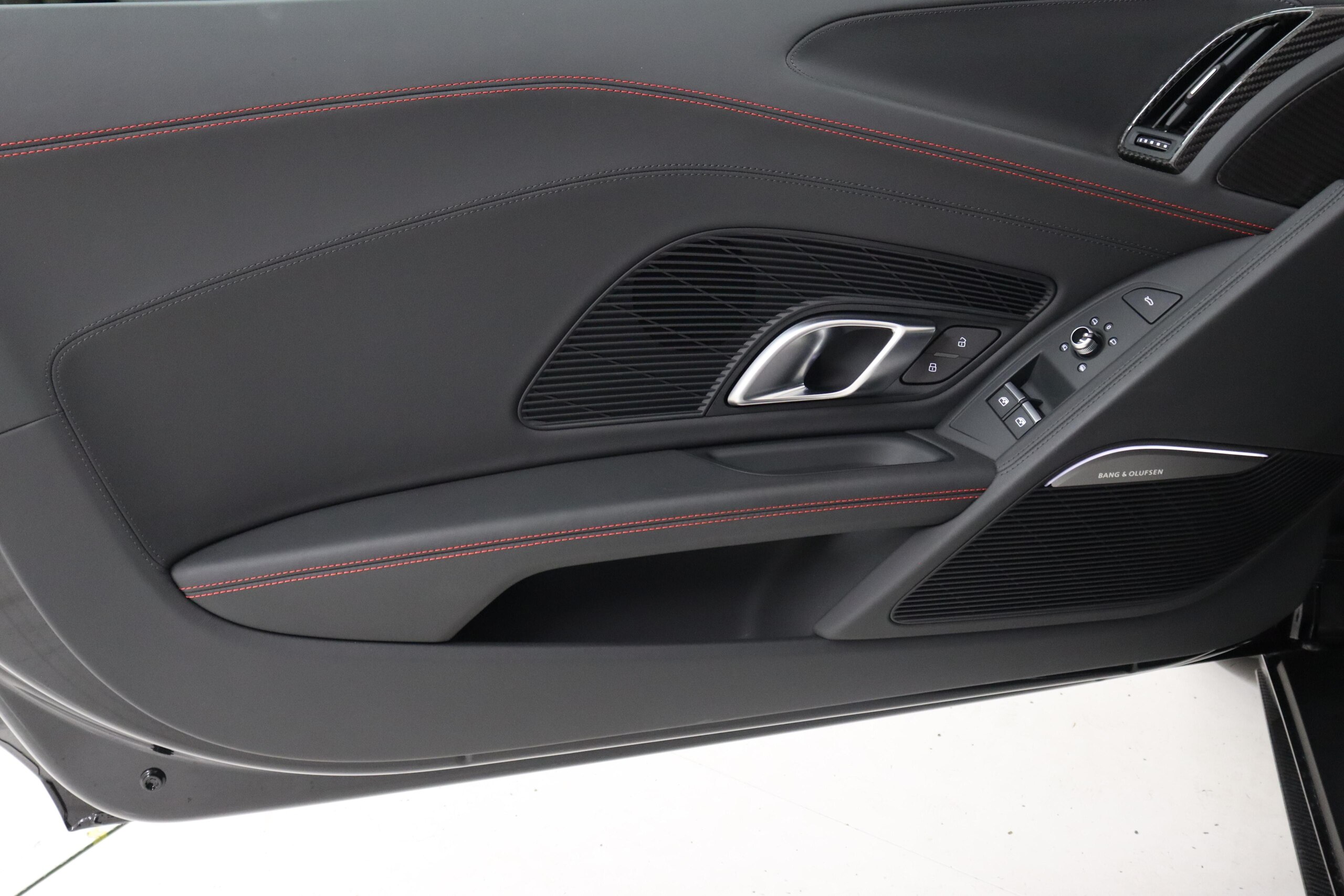 2021 Audi R8Spider - アウディ R8スパイダー V10 パフォーマンス 5.2 FSI クワトロ 4WD 内外装カーボン アーミートリックスマフラー VOSSEN FORGED S17-04 20インチ&21インチ パイロットスーパースポーツ4S フロントプロテクションフィルム KW HAS(ハイトアジャスタブルスプリング)キット